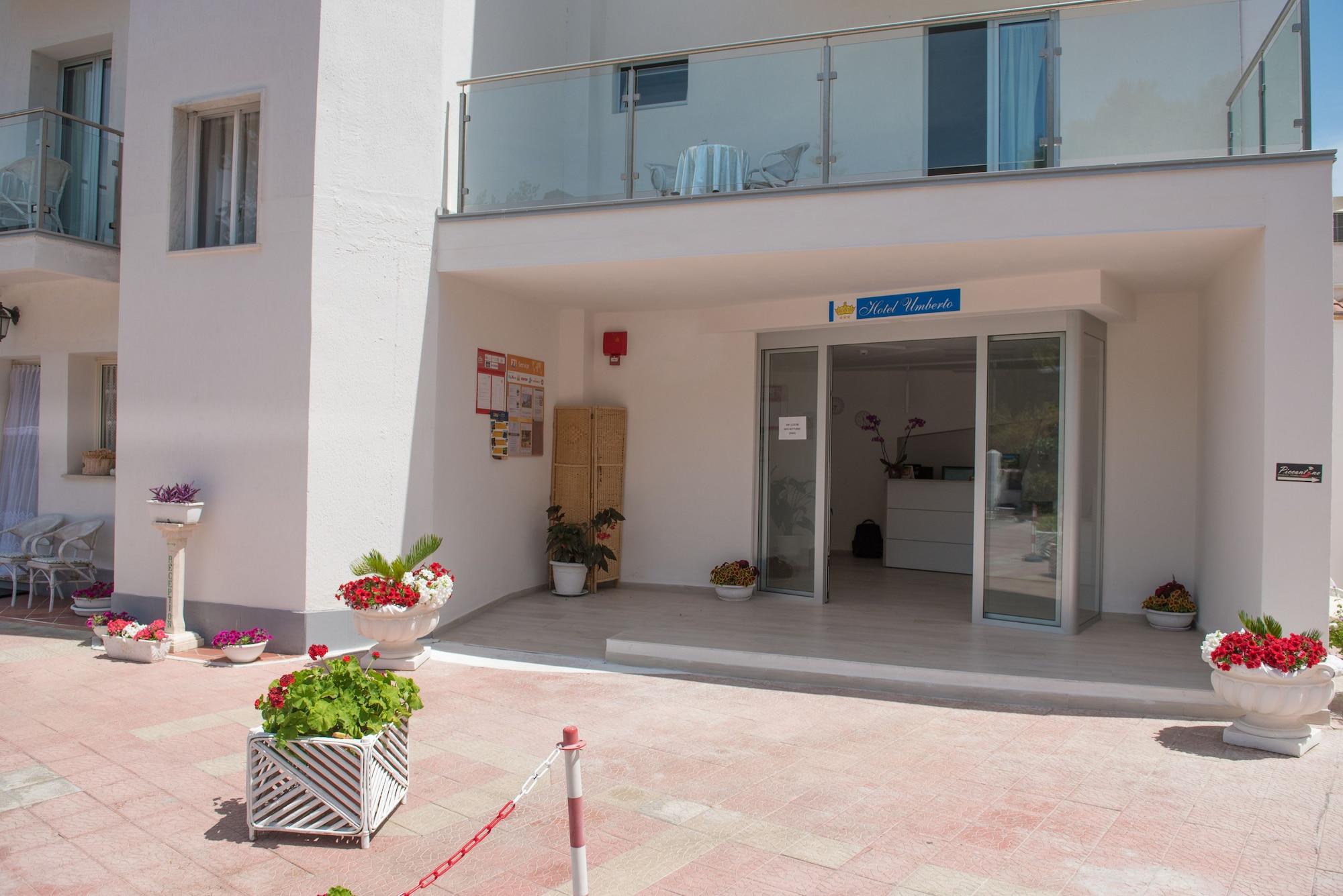 Vista Exterior Hotel Umberto