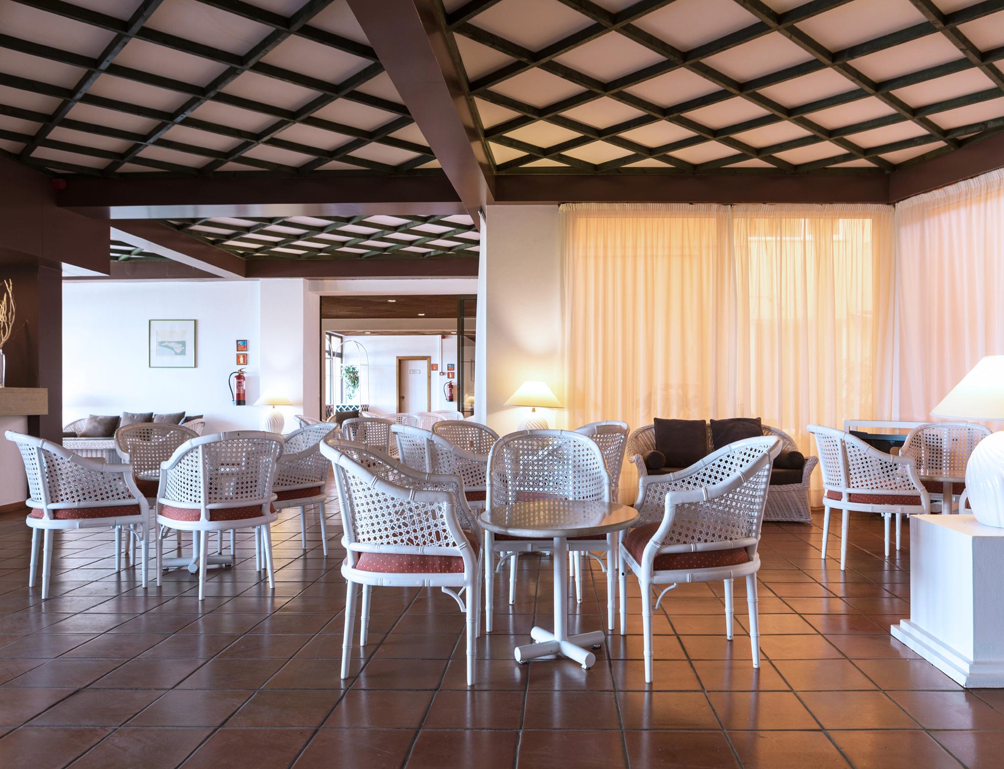 Vista Lobby Dom Pedro Lagos