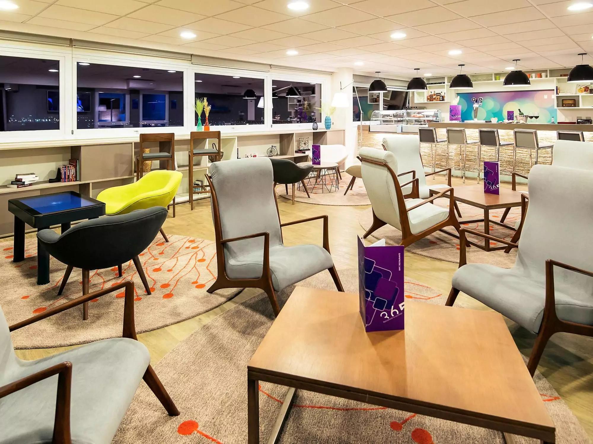 Vista Lobby Novotel Santos Gonzaga