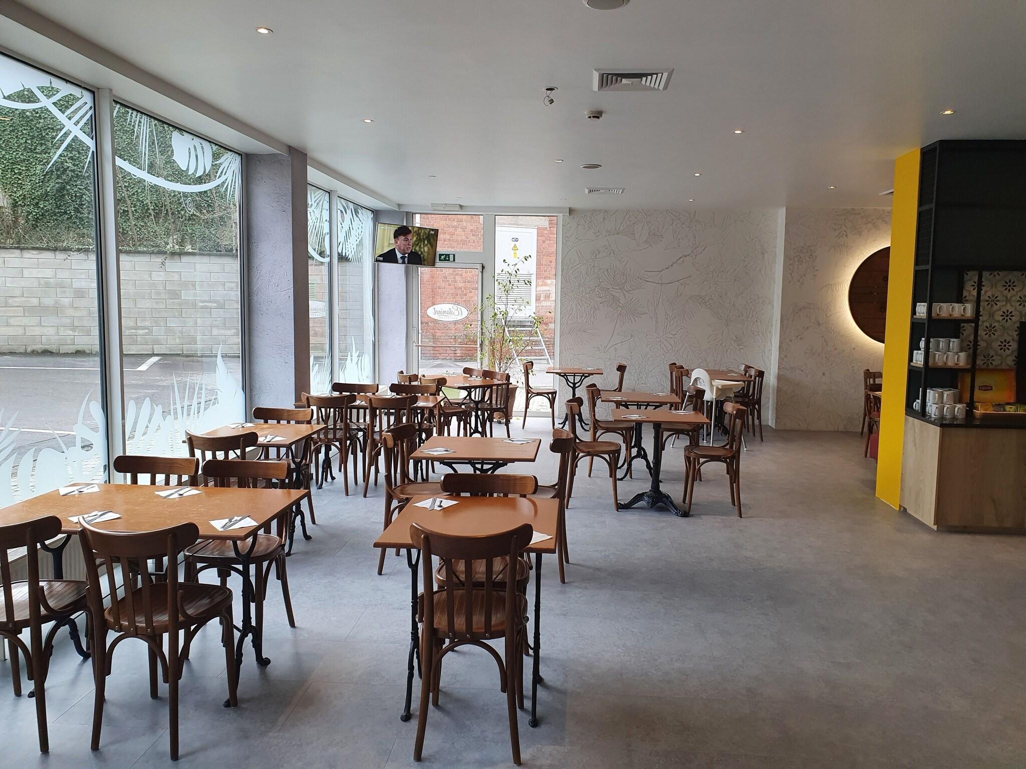 Restaurant B&B HOTEL Mons Gare