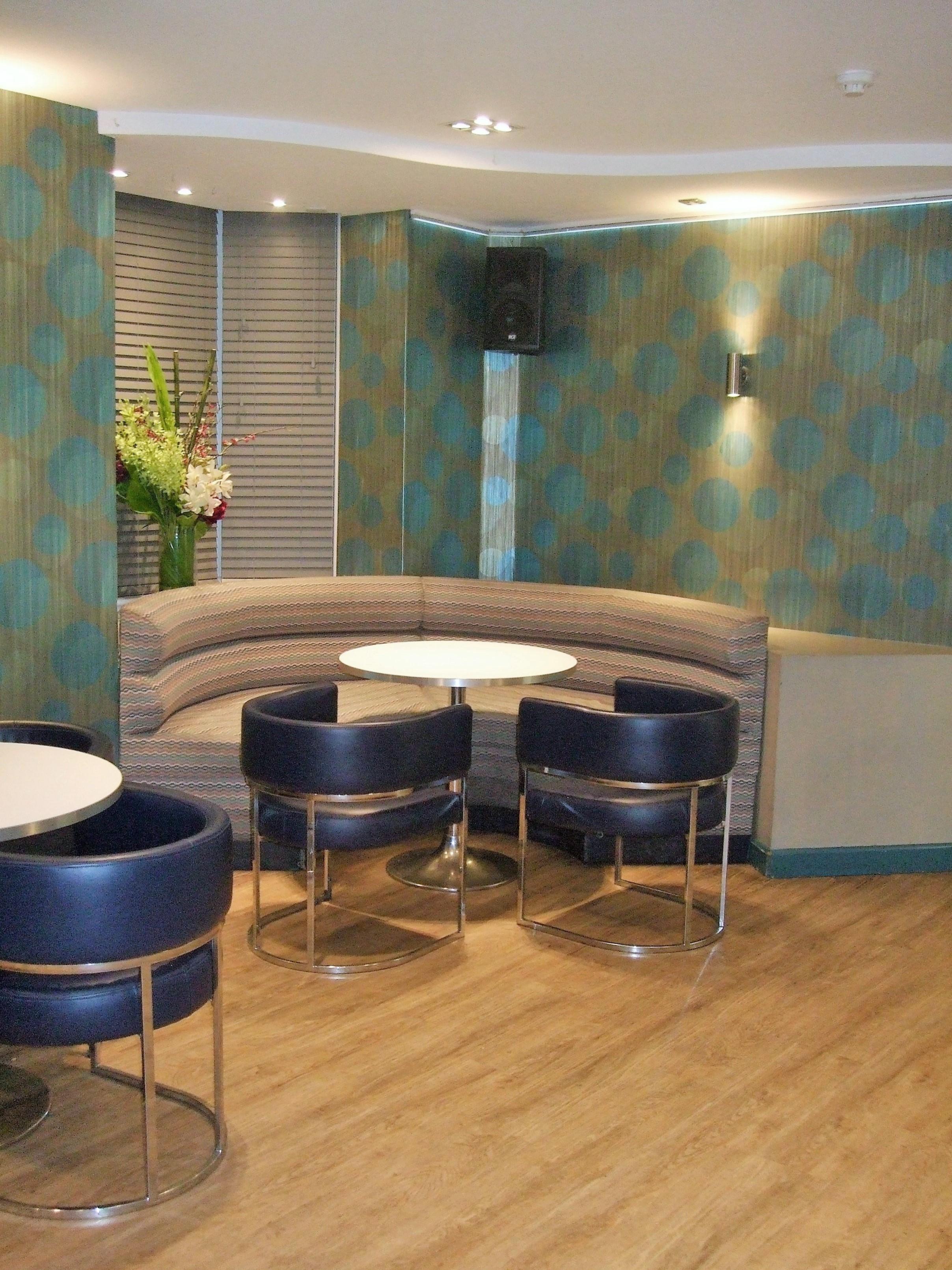 Bar/Salón Legends Hotel Brighton