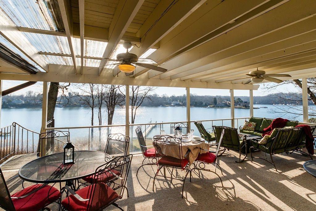 Varios Laurel Grove Inn on the South