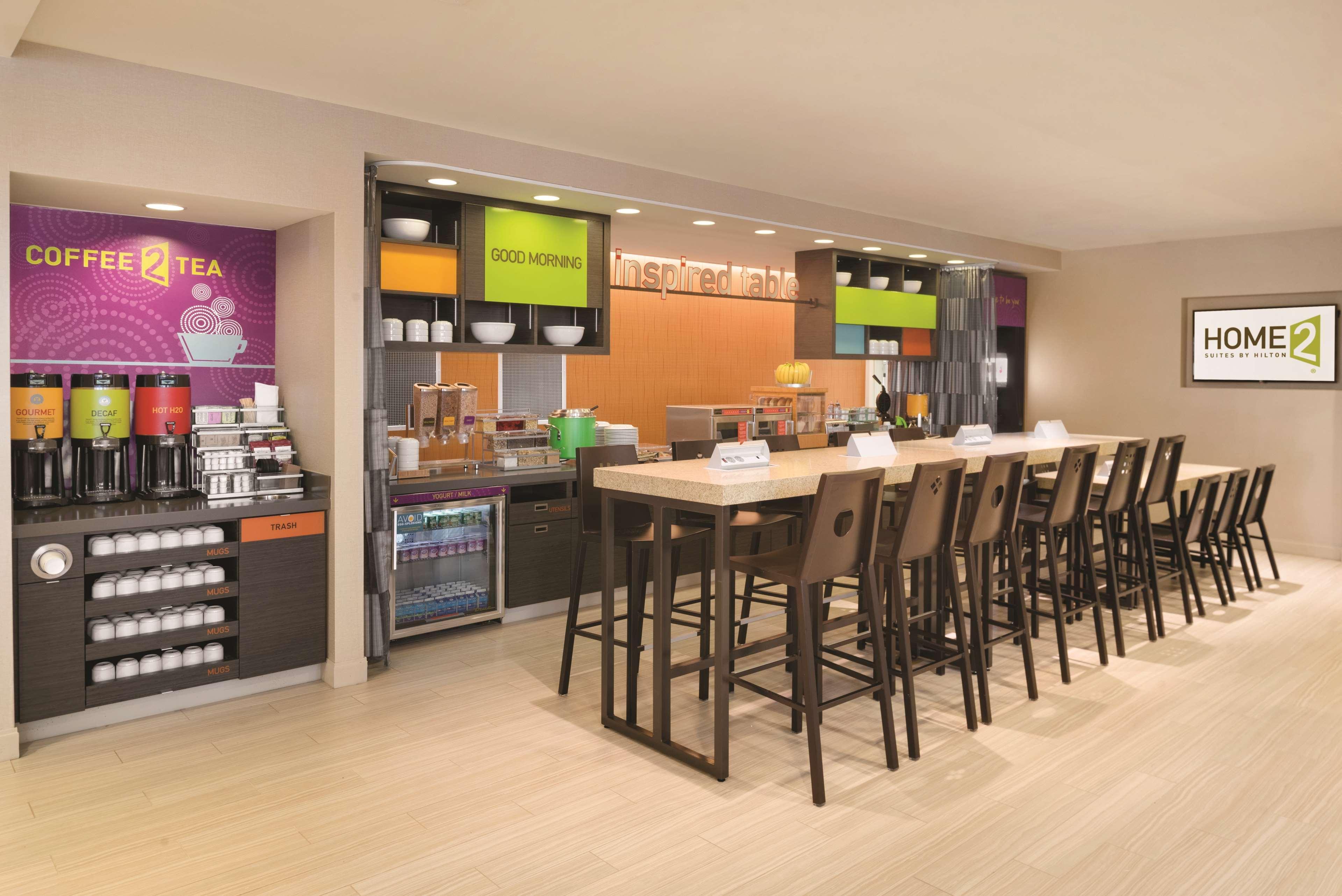 Restaurant Home2 Suites by Hilton Parc Lafayette