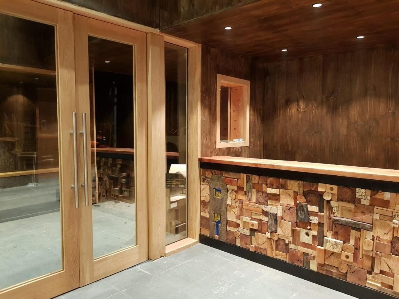 Spa Hotel & Cafe Veliche