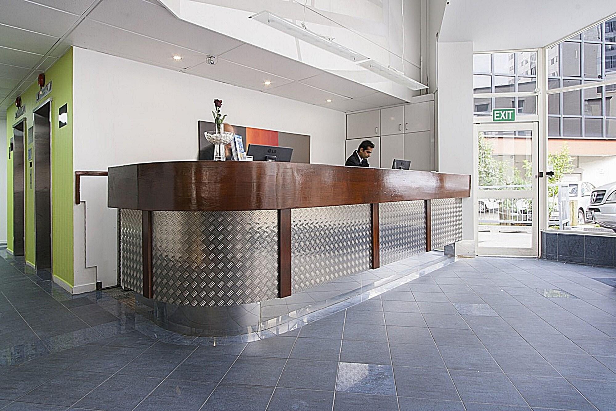 Vista Lobby Ascotia off Queen