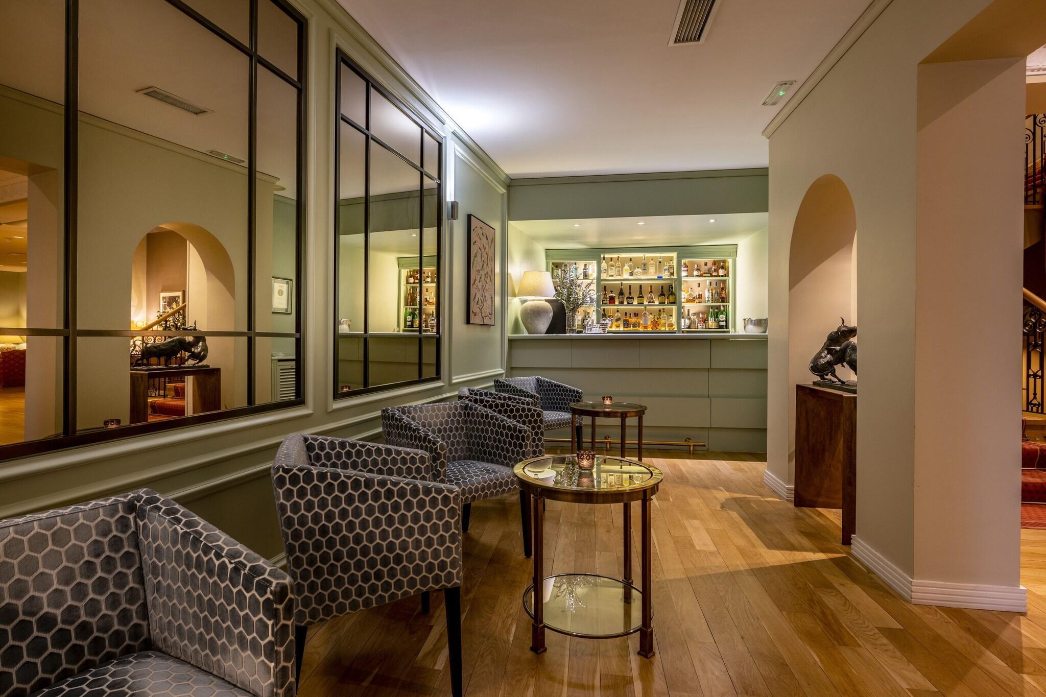 Bar/Salón Hotel Rector