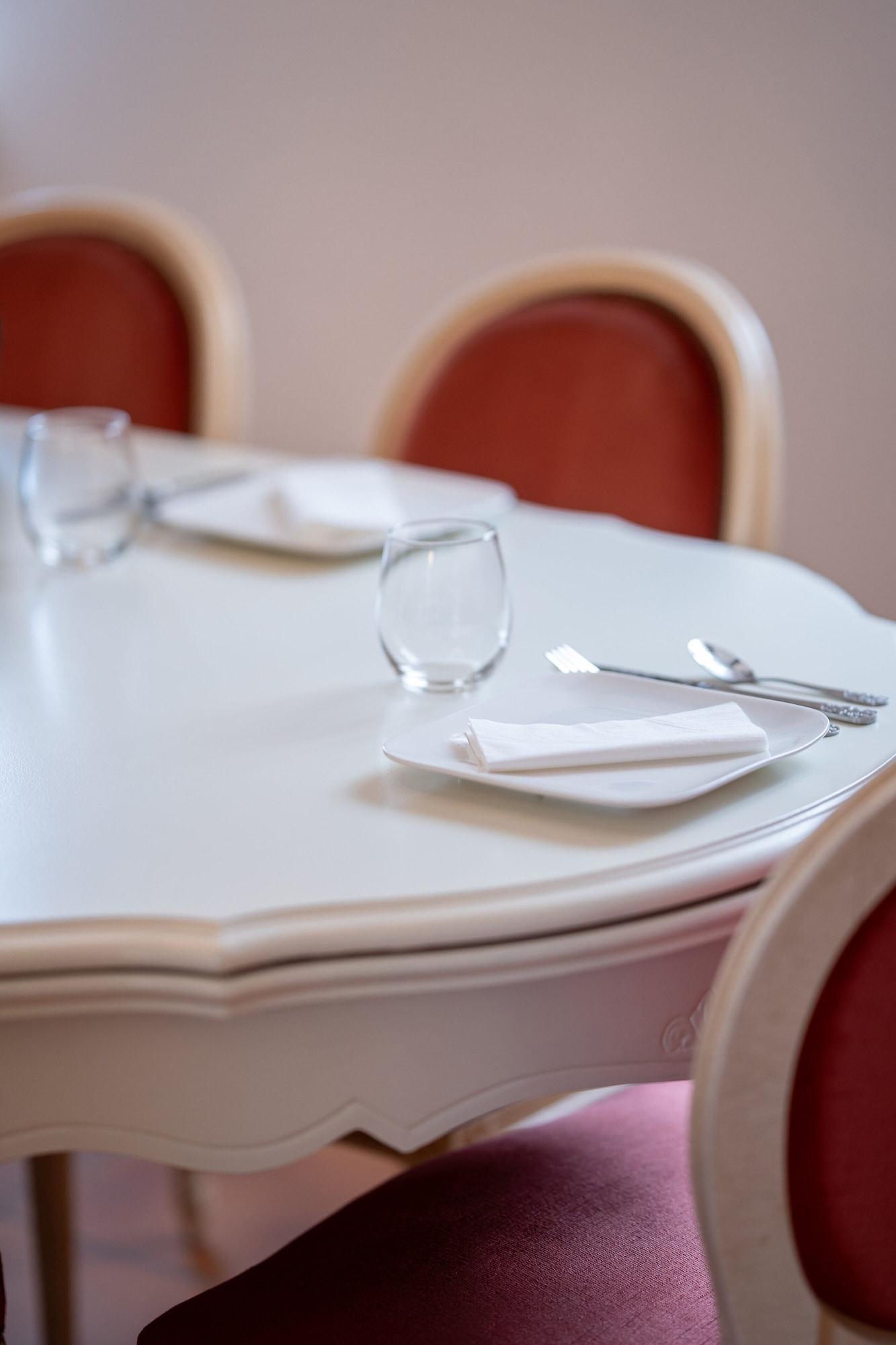 Varios Le Manoir 1977