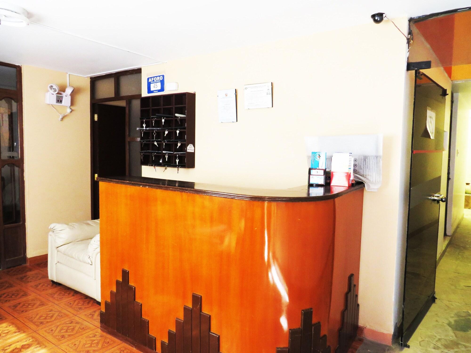 Vista Lobby Hotel Keros VIP