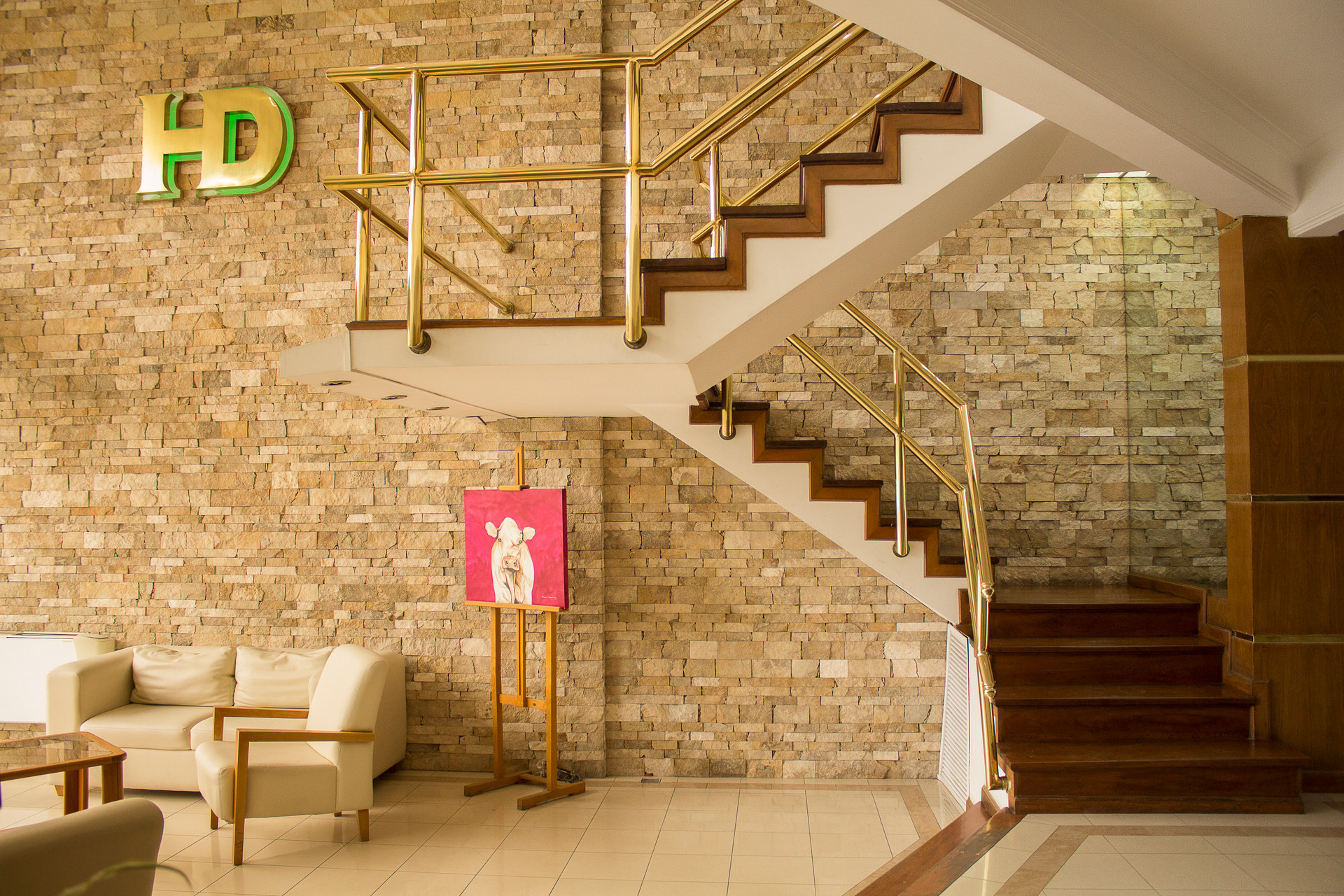 Varios Hotel Dior