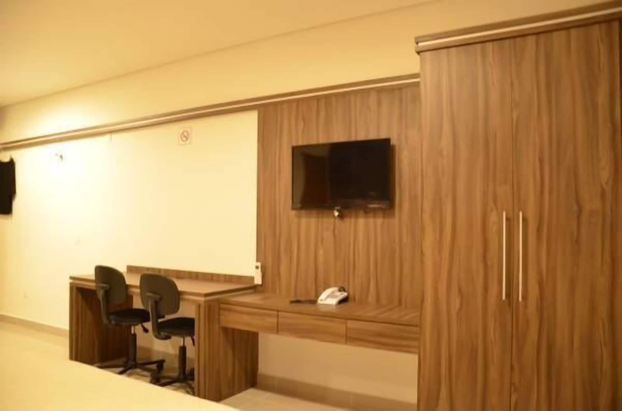 Centro de Negocios Hotel Horto Plaza