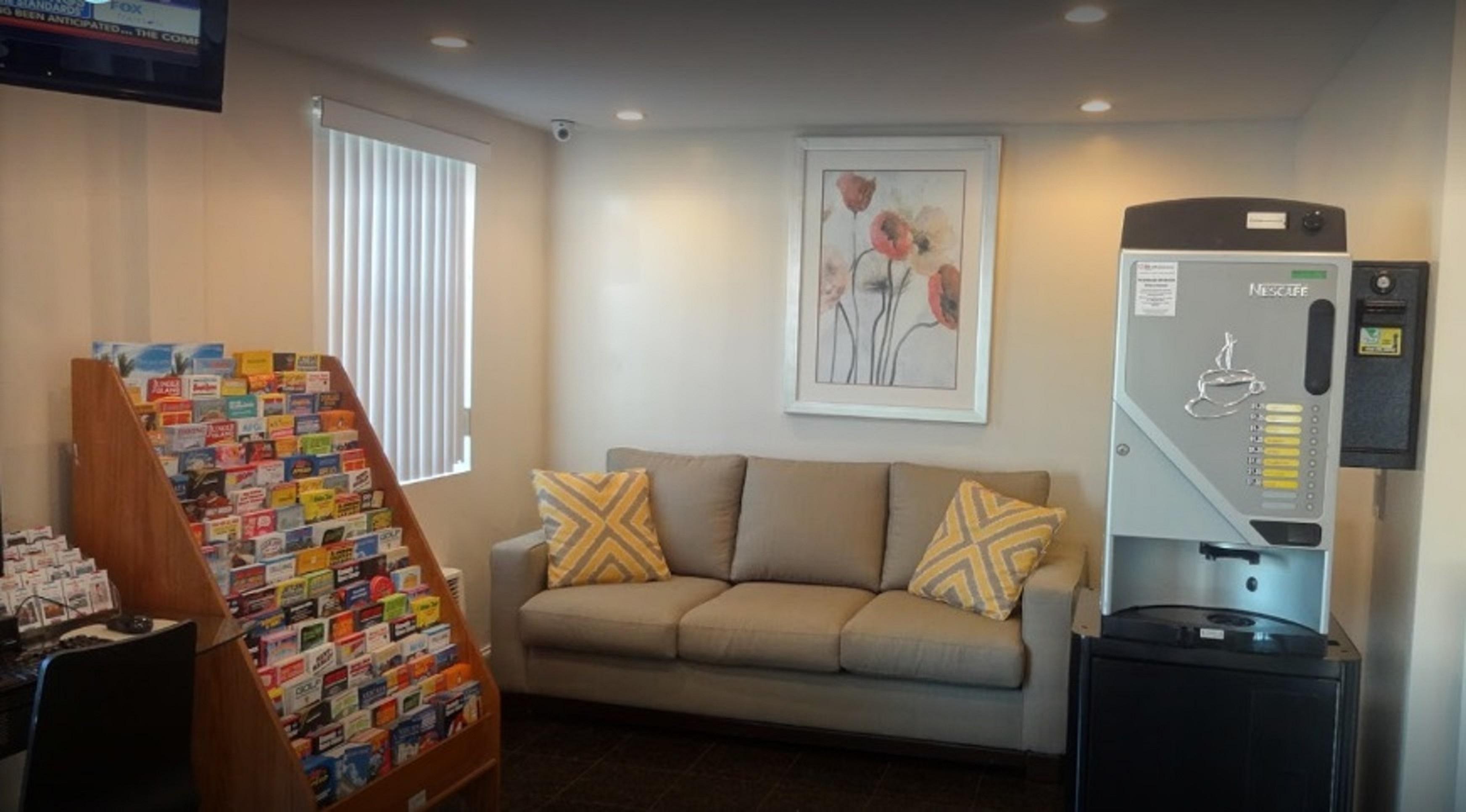 Vista Lobby Beach Place Hotel