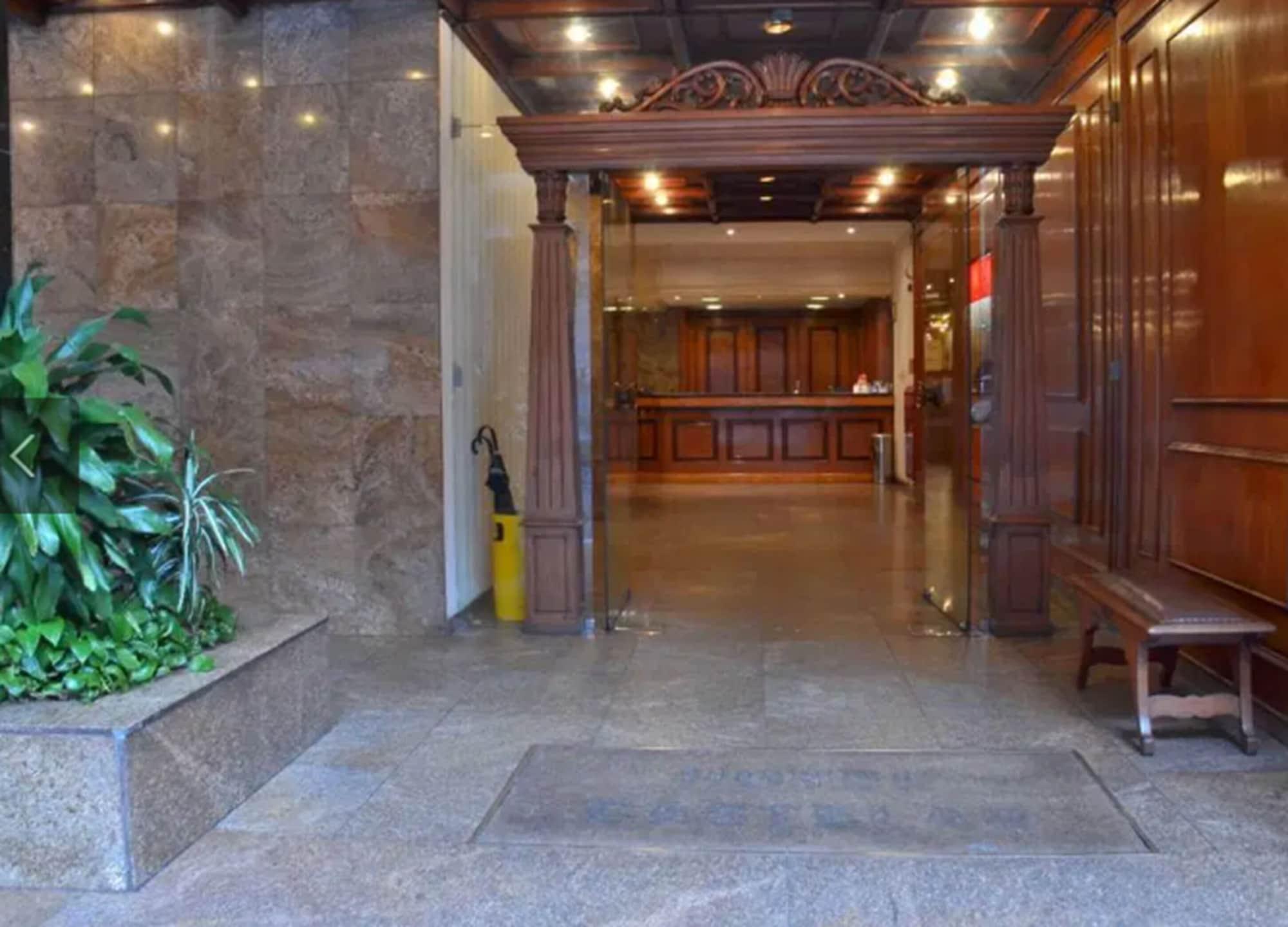 Vista Exterior Hotel Castelar