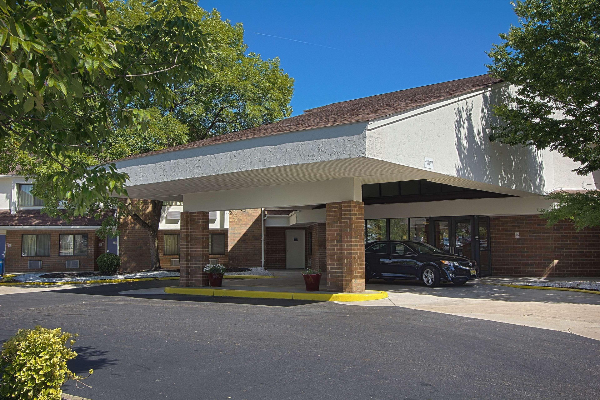 Vista Exterior Motel 6 East Brunswick, NJ
