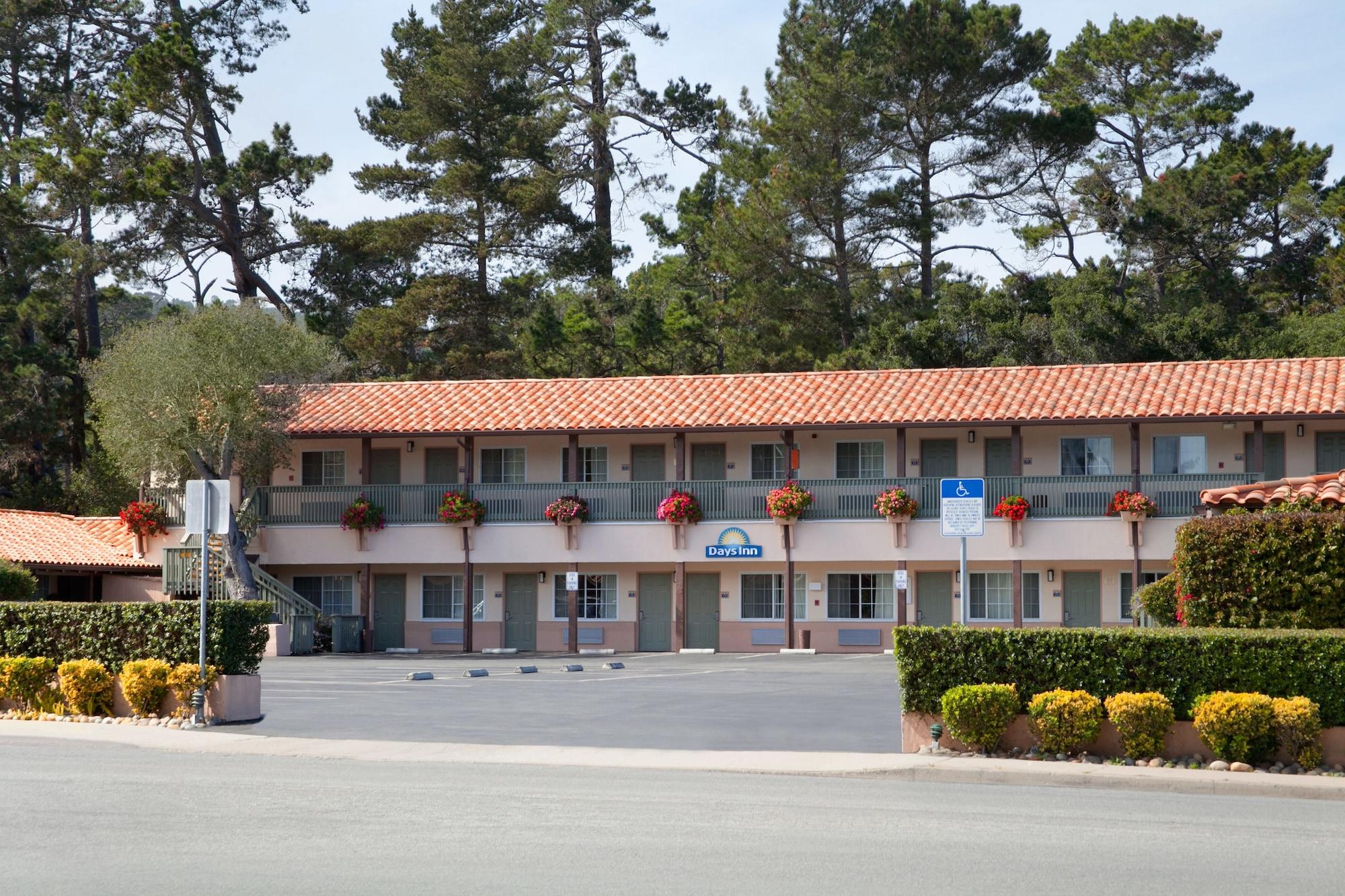 Vista Exterior Days Inn by Wyndham Monterey-Fisherman's Wharf Aquarium