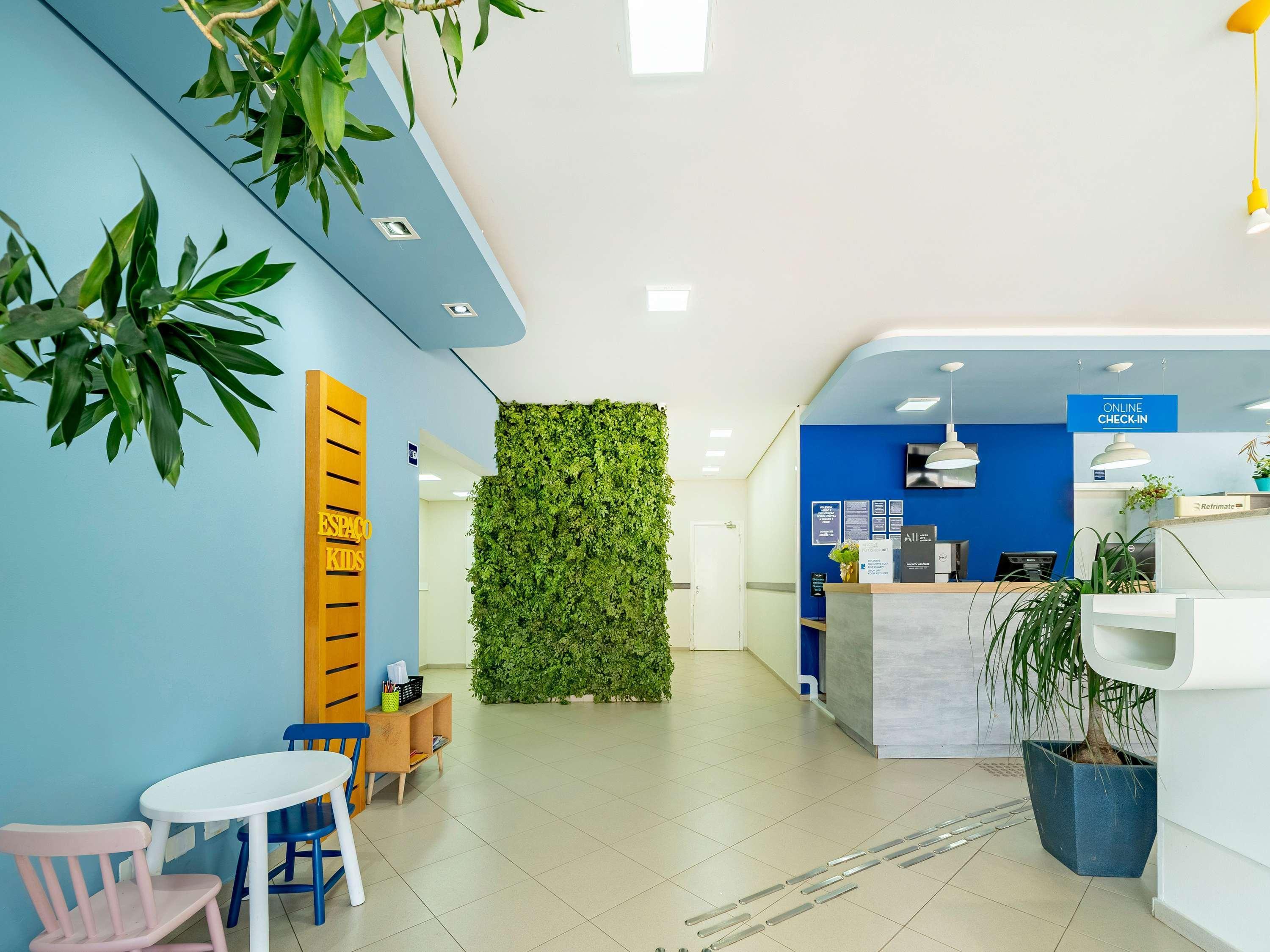 Vista Lobby ibis budget Piracicaba