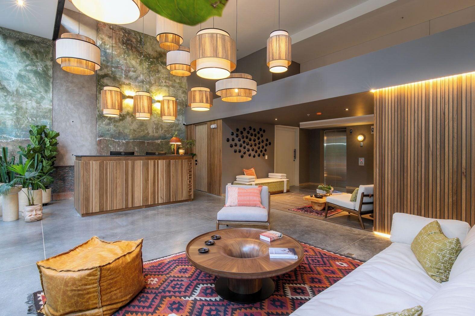 Vista Lobby Landmark Hotel