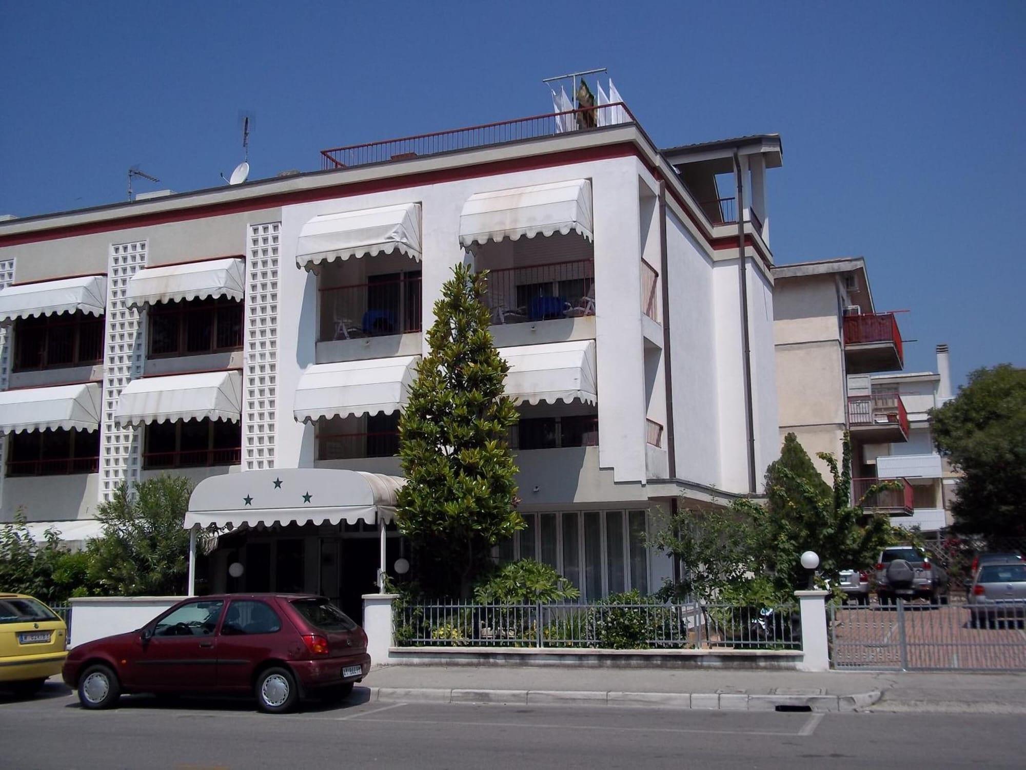 Vista Exterior Meublè Villa Patrizia