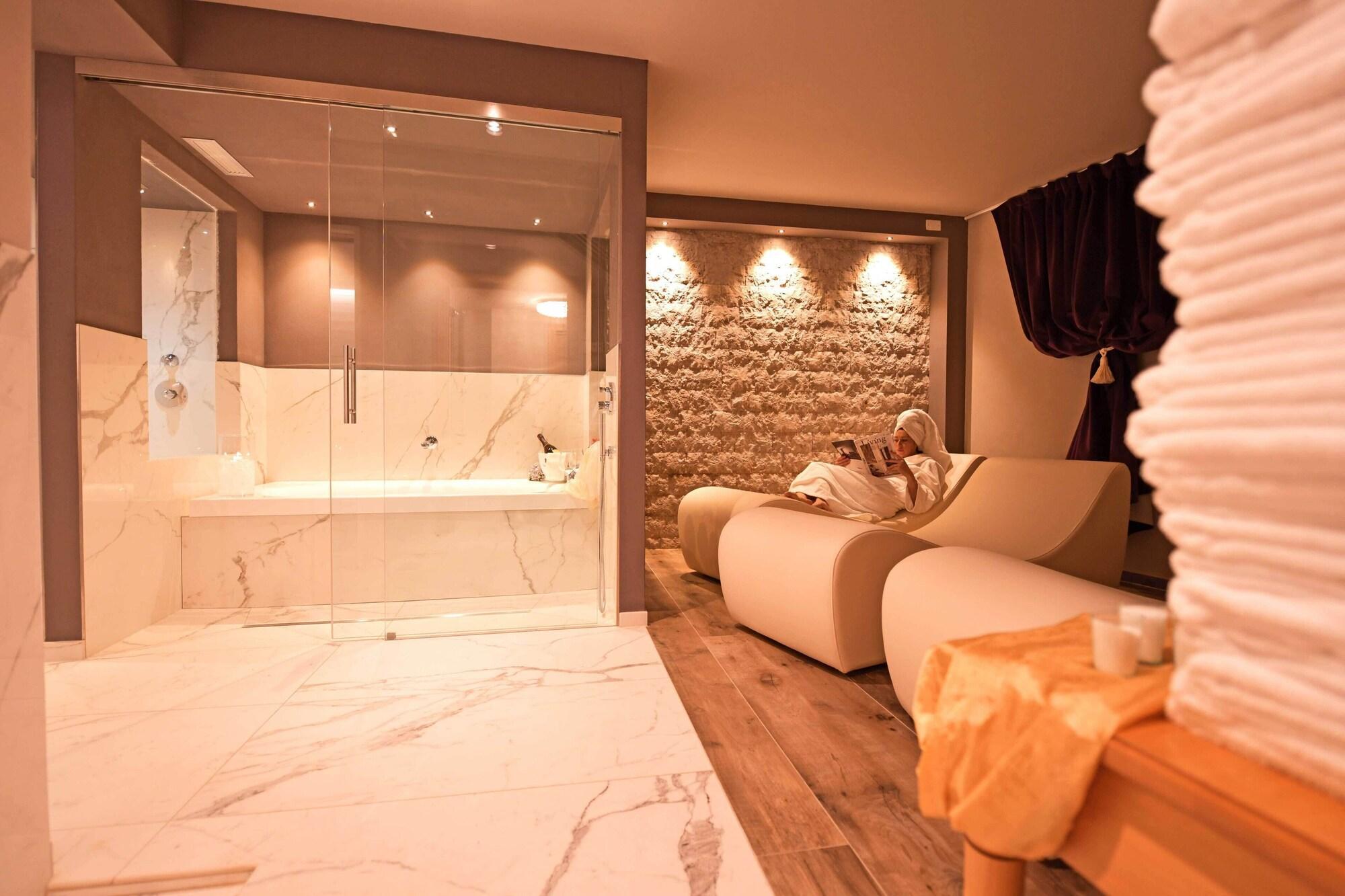 Spa Central Hotel