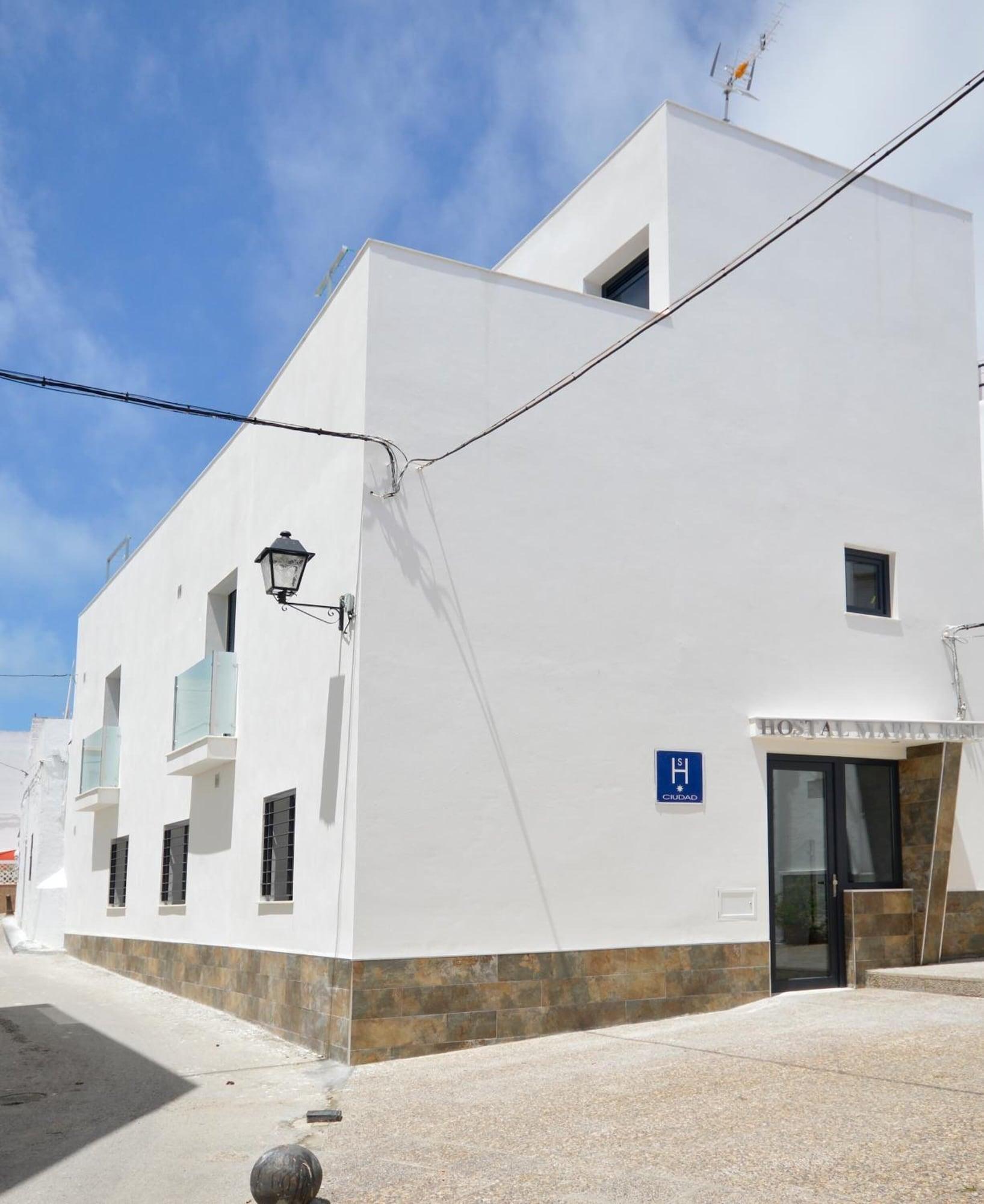 Vista Exterior Hostal Maria Jose