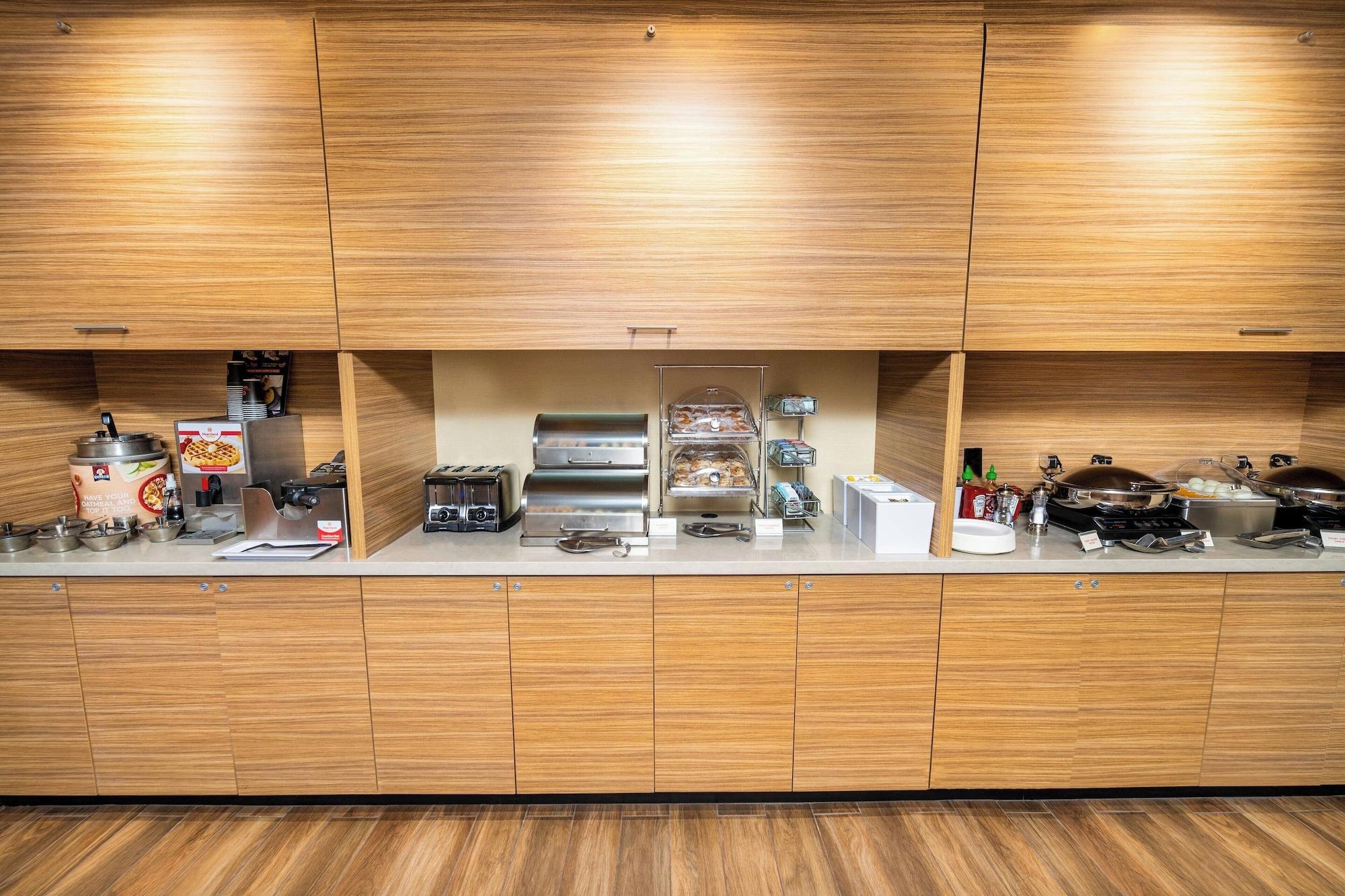 Restaurant TownePlace Suites By Marriott Las Vegas Stadium District