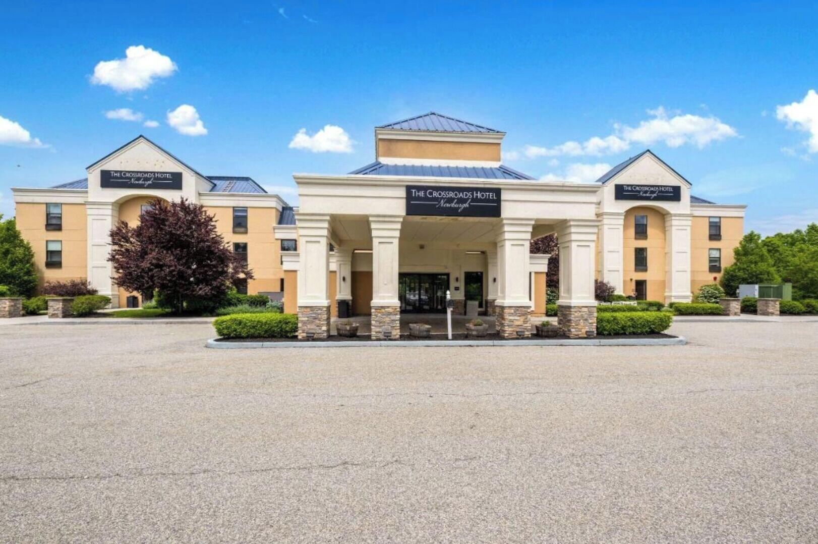 Vista Exterior The Crossroads Hotel, Newburgh