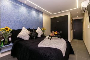 Alojamiento - Luxury Room With window