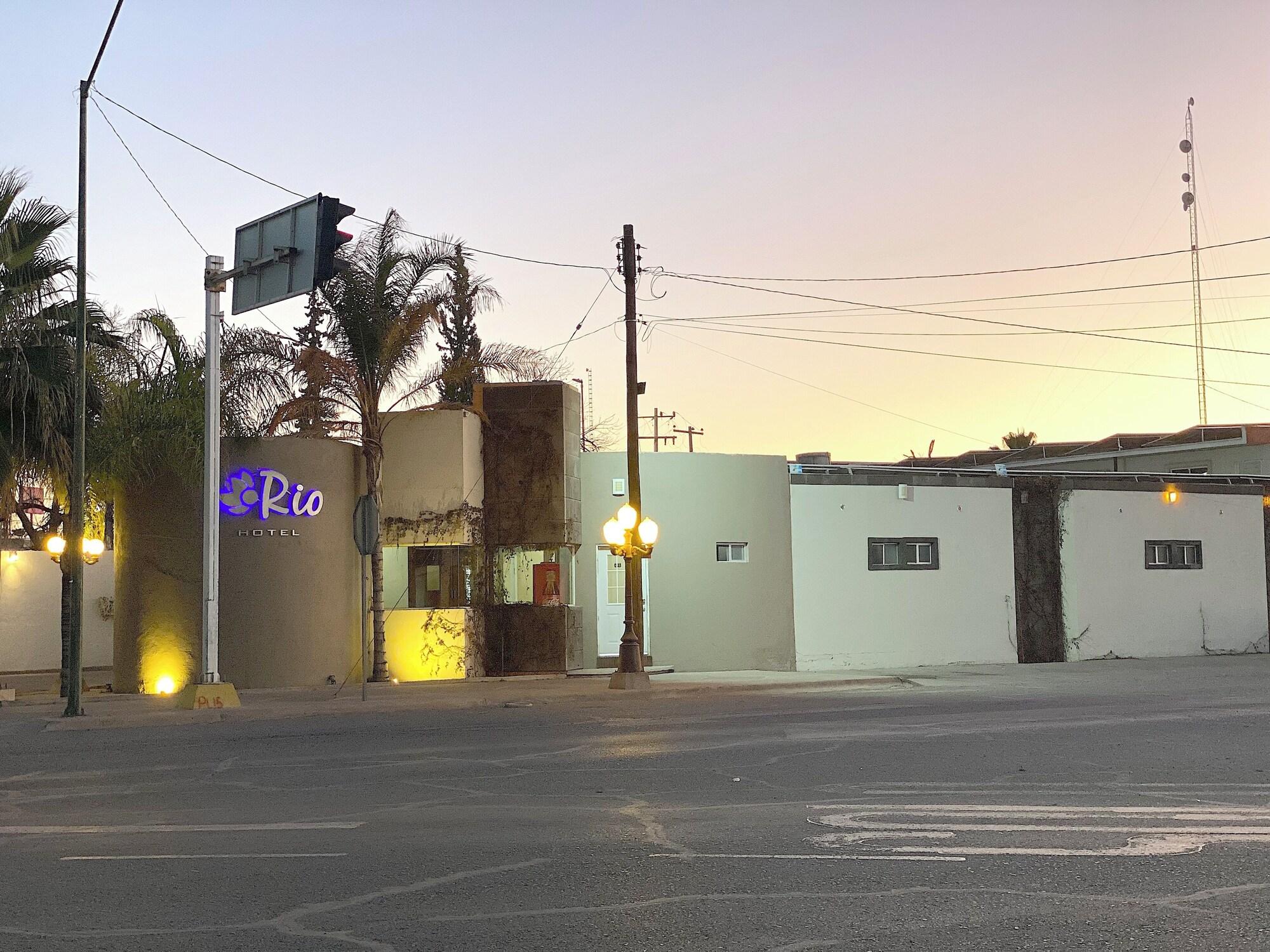 Vista Exterior RIO INN