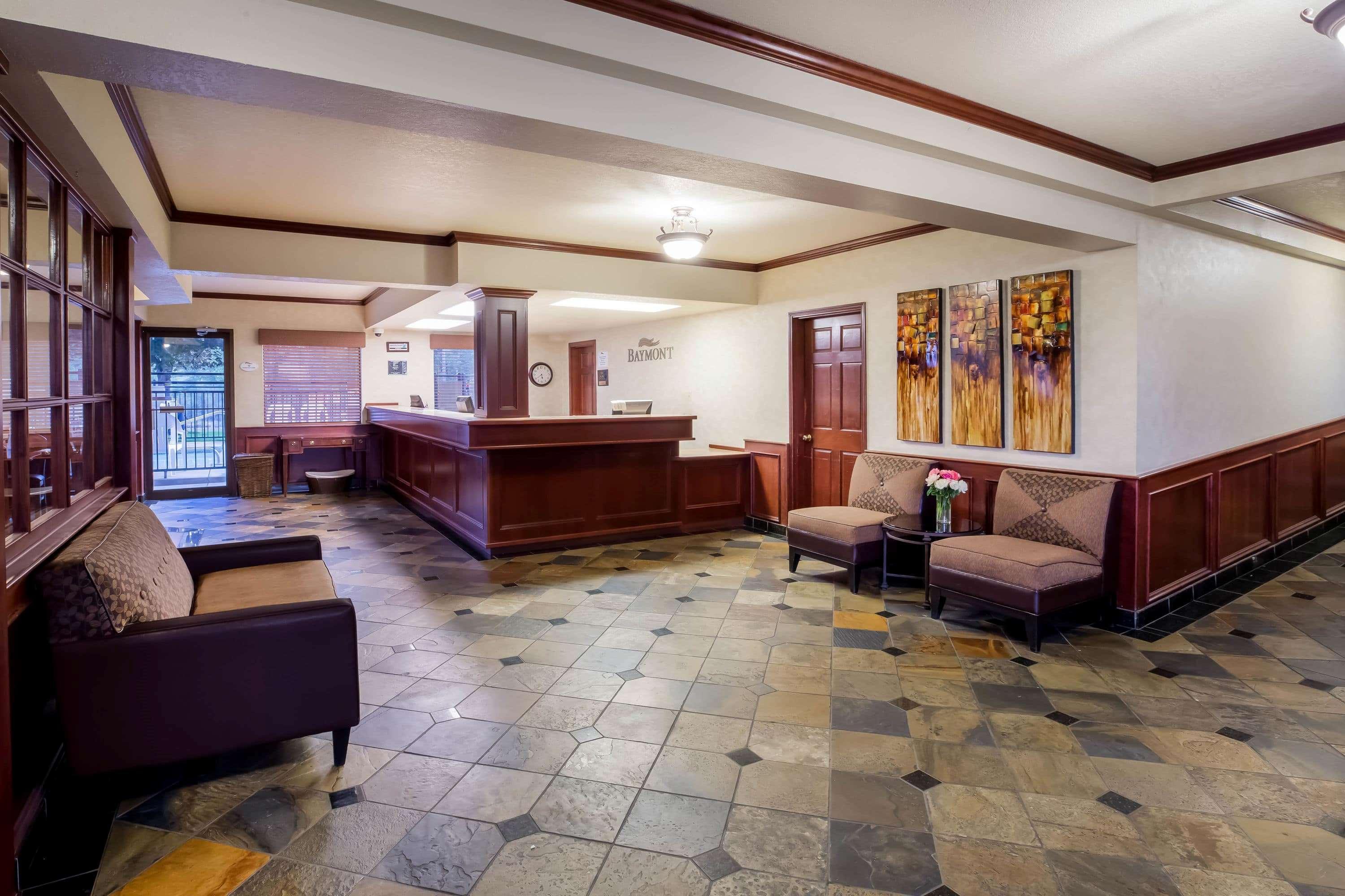 Vista Lobby Baymont by Wyndham Yakima
