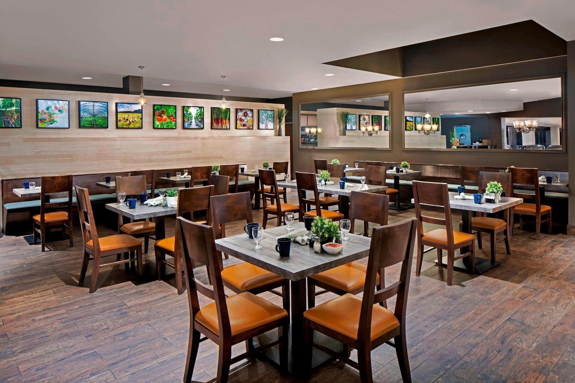 Restaurant Four Points by Sheraton Anaheim