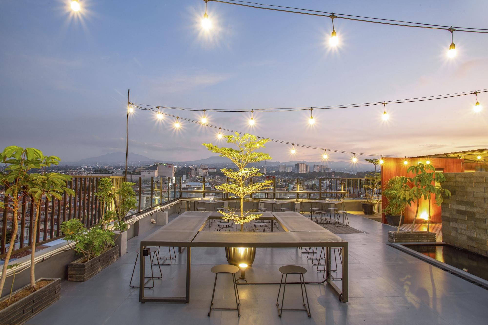 Restaurant Zest Sukajadi Bandung by Swiss-Belhotel International