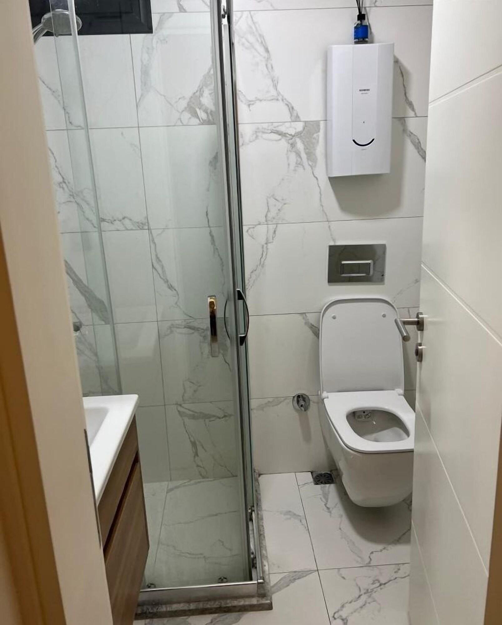 Equipamiento de Habitación Enoya Suits Ilıca