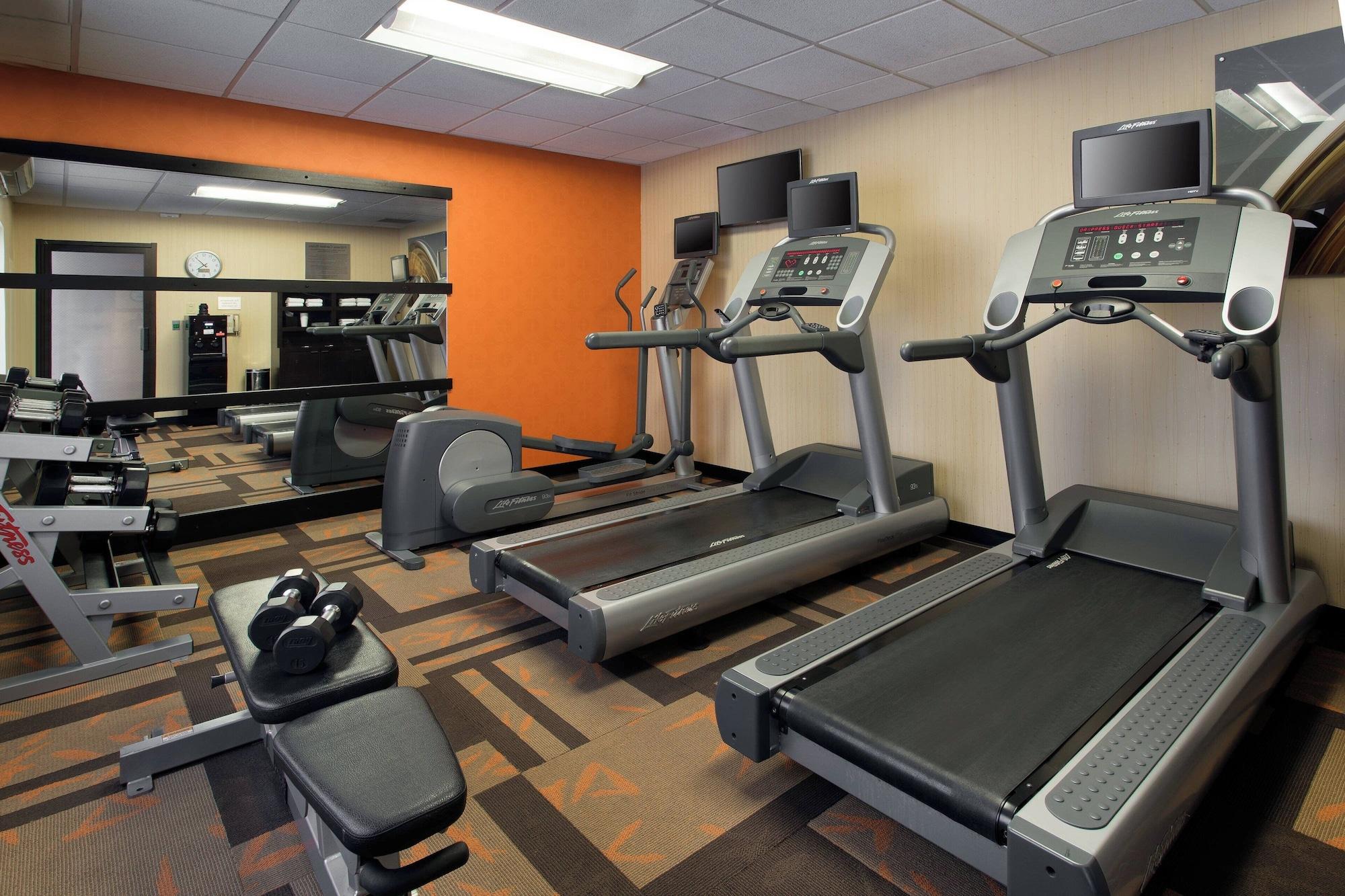 Gimnasio Courtyard by Marriott Denver Central Park