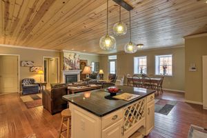 Alquiler Vacacional - Cheerful Tiffin Digs in the Heart of Downtown