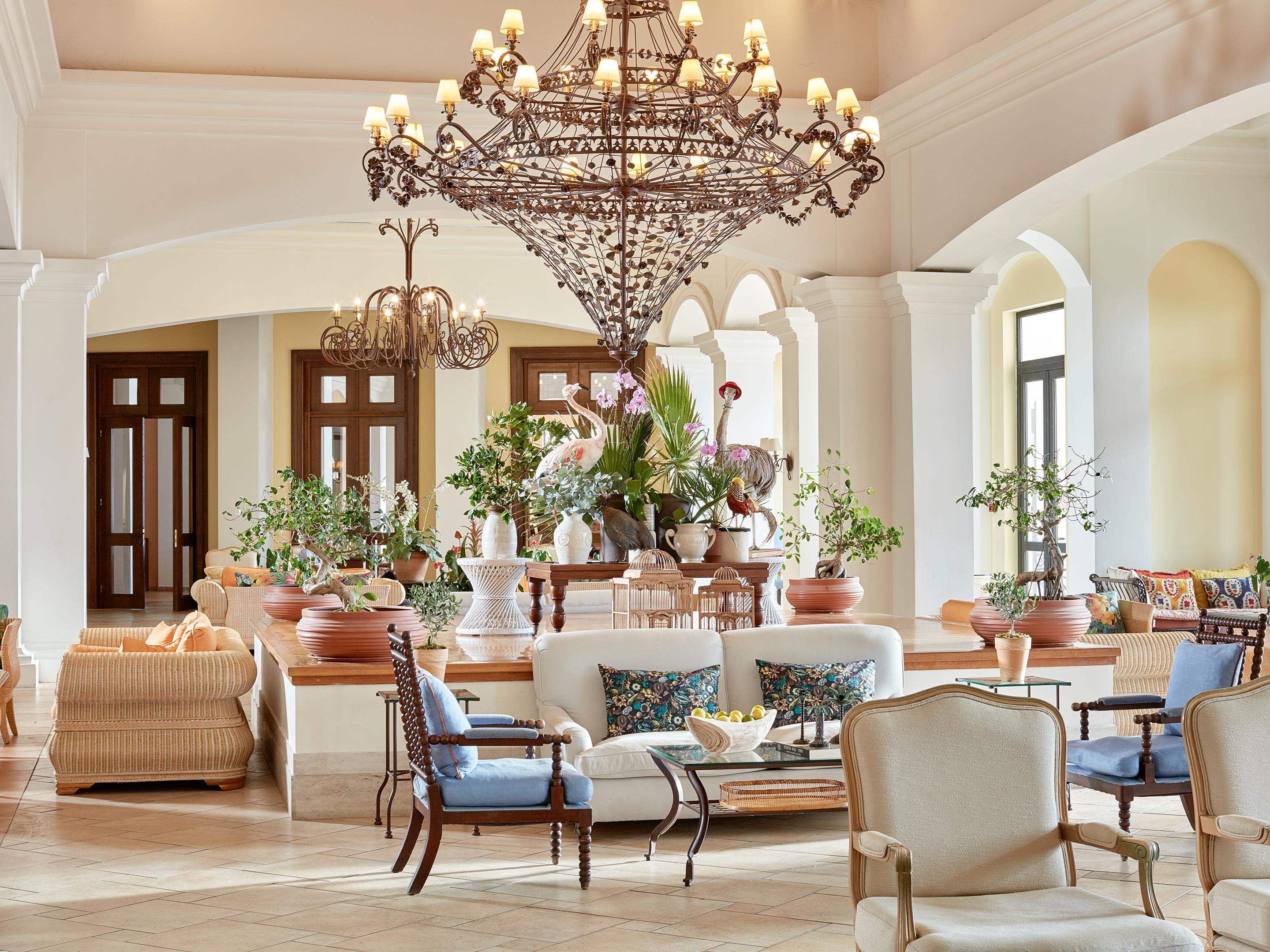Vista Lobby Mandola Rosa a Grecotel Resort to Live