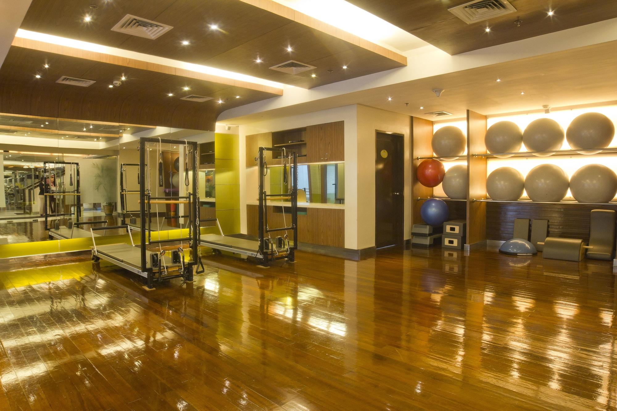 Gimnasio The Manila Hotel