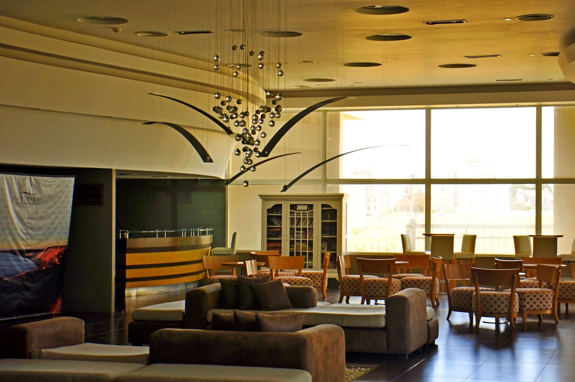 Vista Lobby Rayentray Grand Hotel