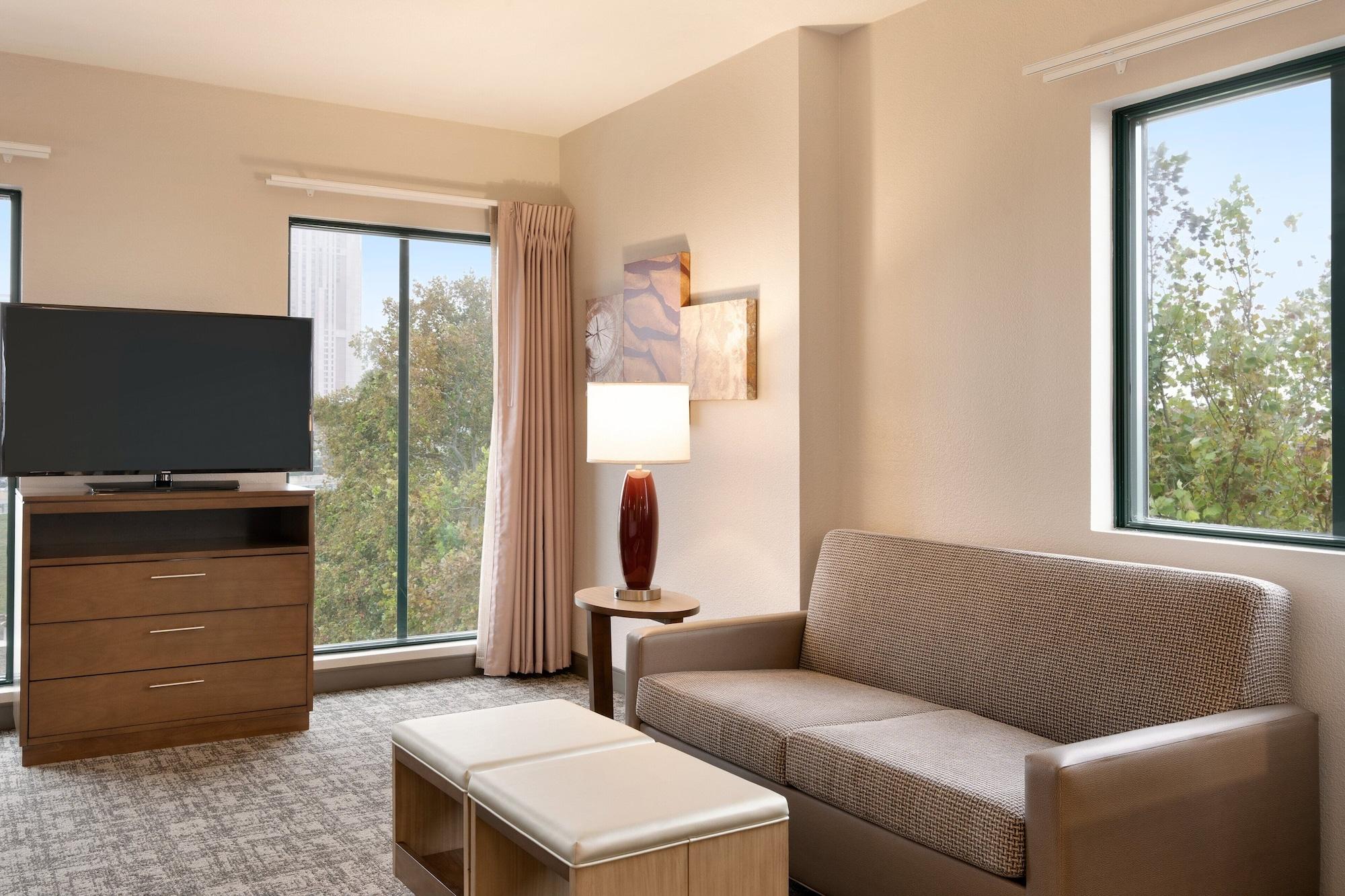 Habitación Staybridge Suites San Antonio Downtown Conv Ctr by IHG