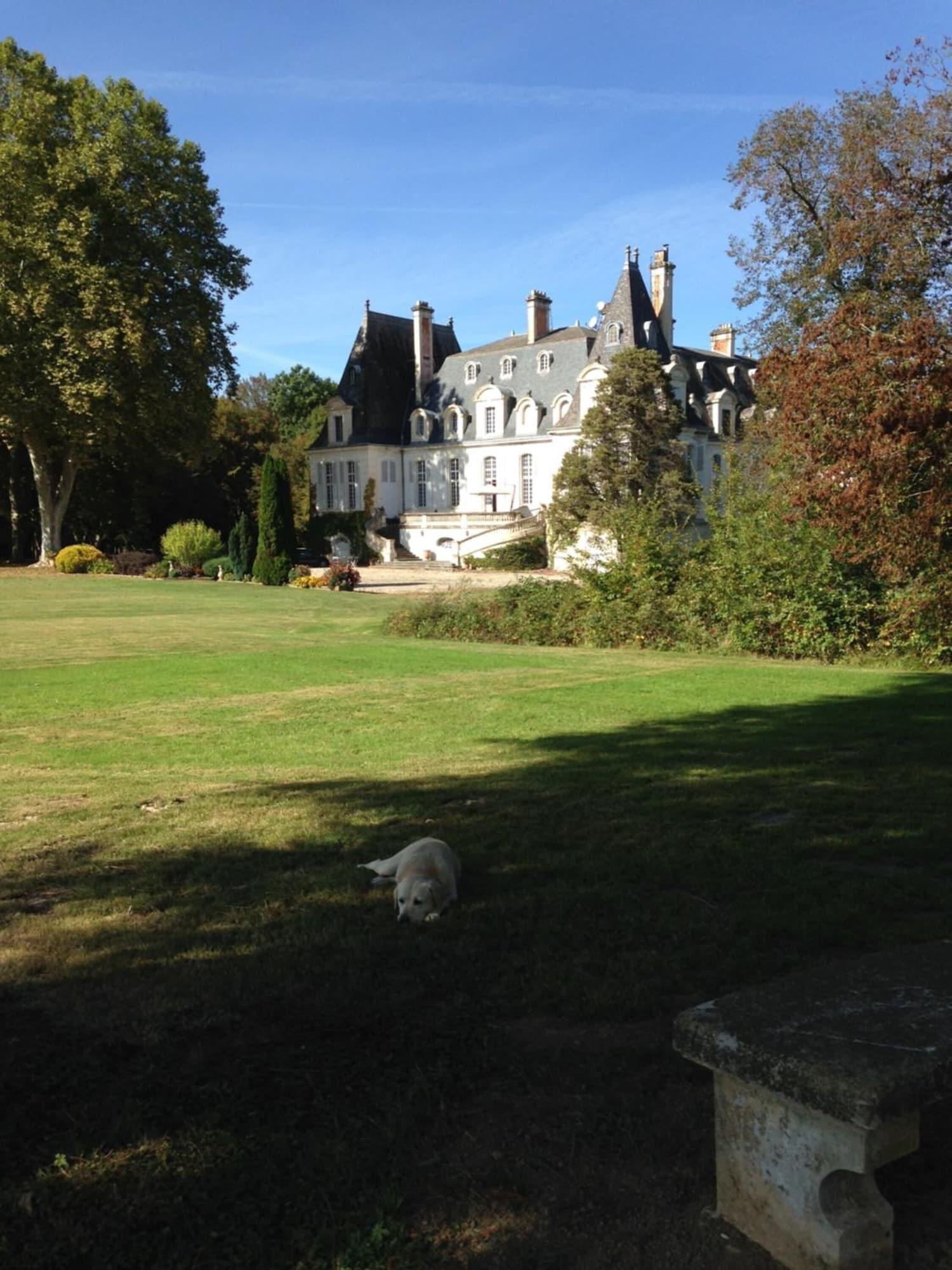 Vista Exterior Chateau du Val Larbont