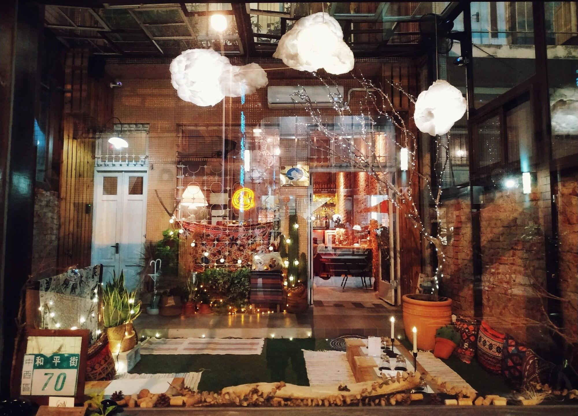 Bar/Salón GOIN Old House & Bar