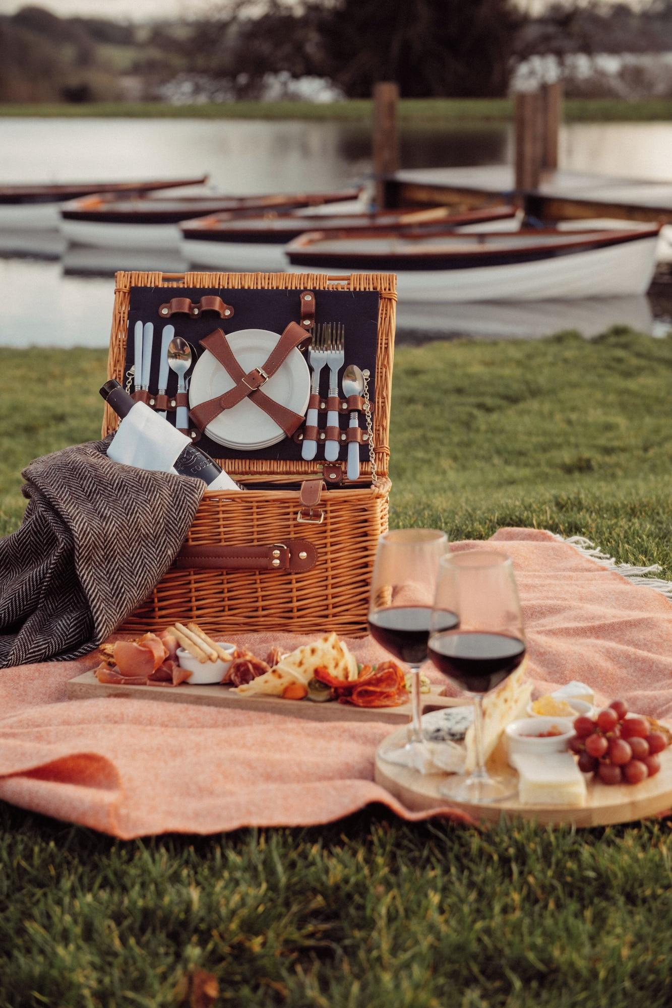 Vista Exterior Glasson LakeHouse