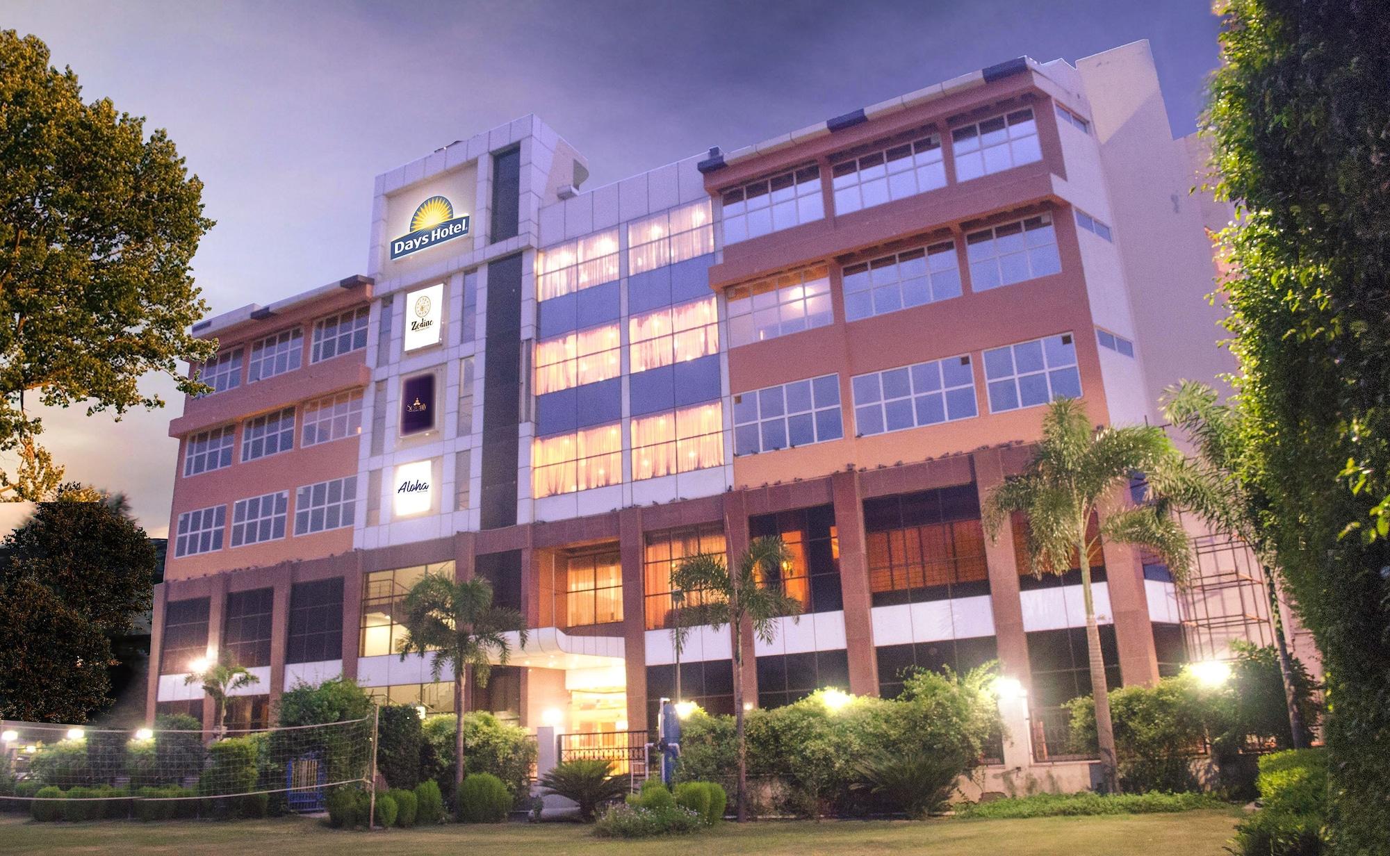 Vista Exterior Days Hotel by Wyndham Neemrana Jaipur Highway