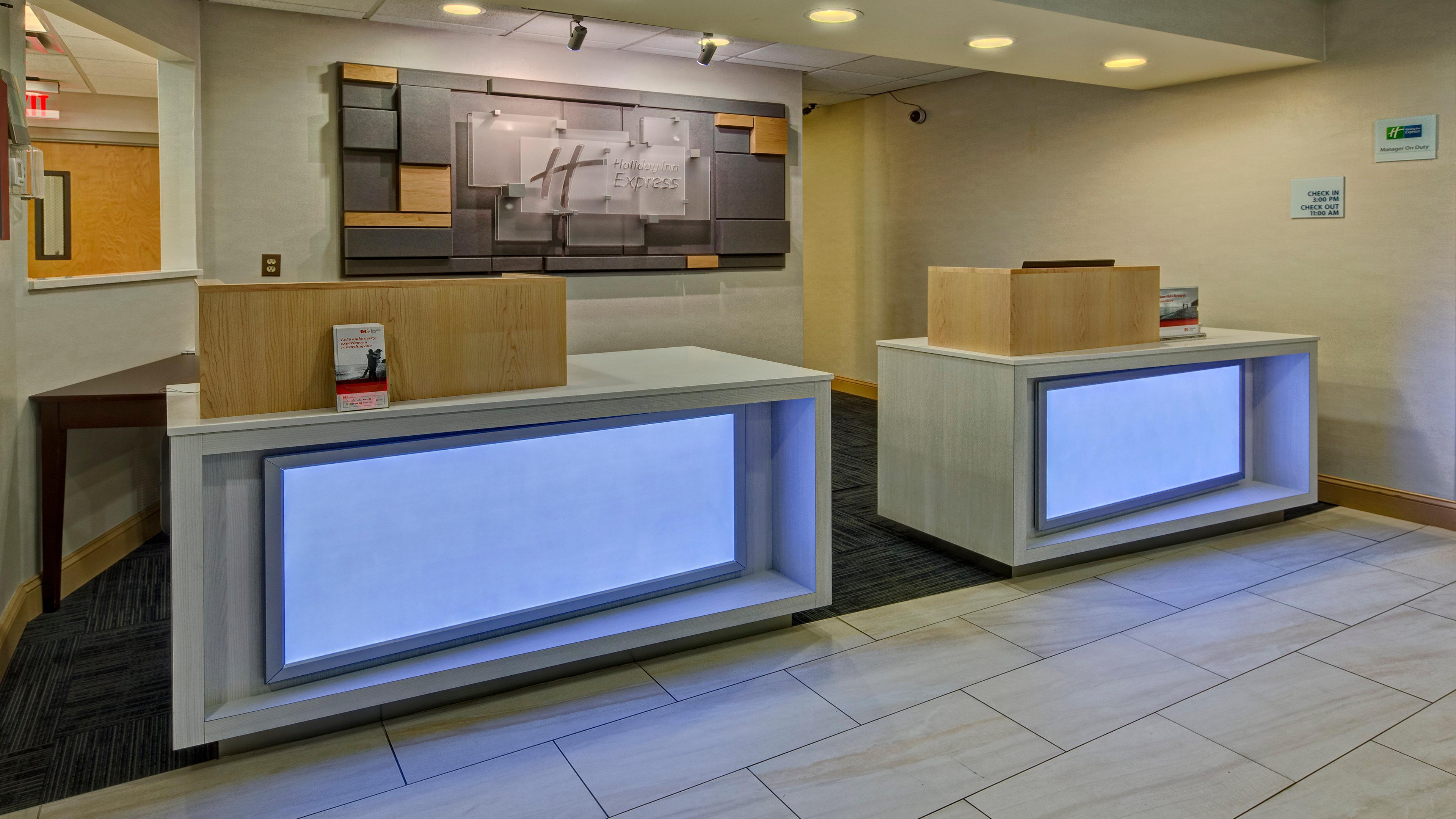 Vista Lobby Holiday Inn Express & Suites London by IHG