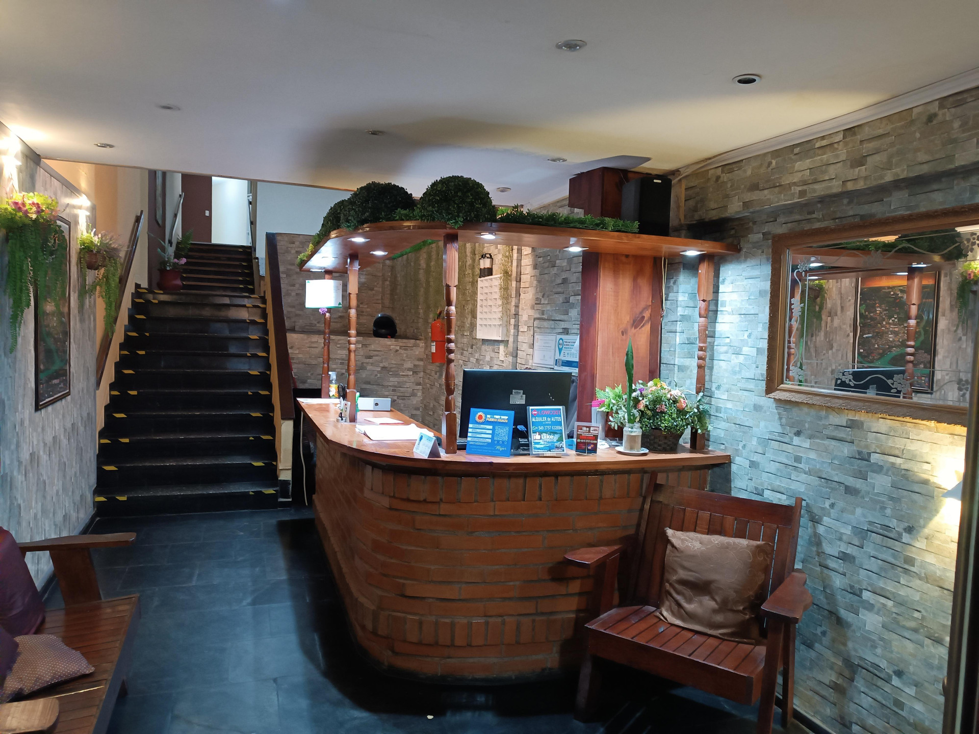 Vista Exterior Hotel La Gran Manzana