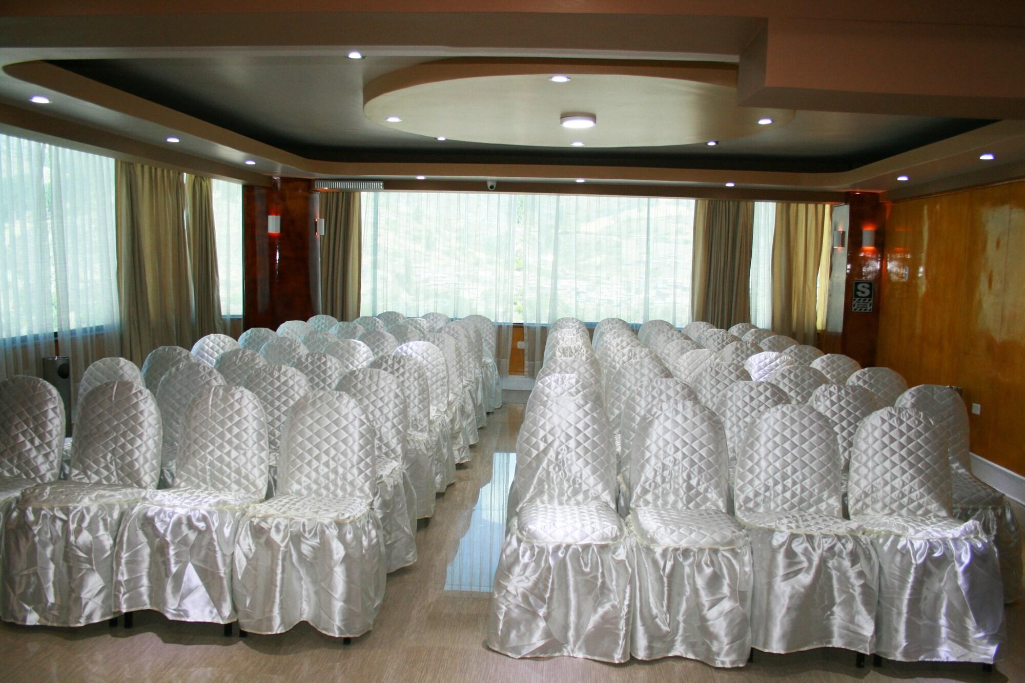 Instalaciones Recreativas Hotel La Joya