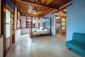 Alquiler Vacacional - Casa Shaka — Peaceful Surf Retreat in La Punta, Montañita