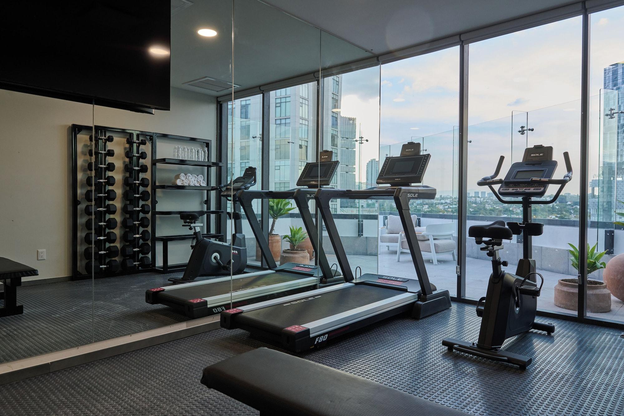 Gimnasio WorldHotels Acueducto Guadalajara