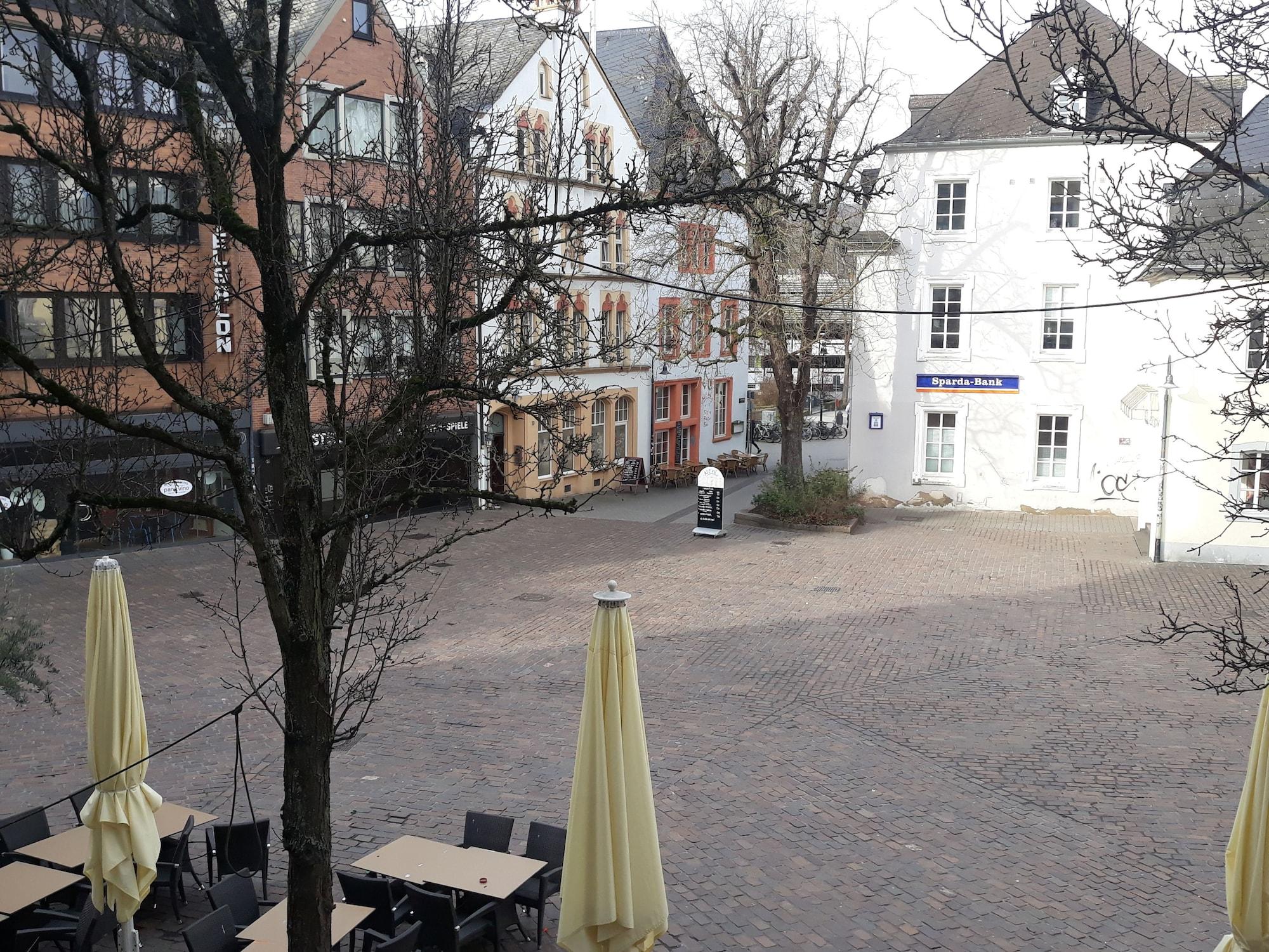 Varios Ricks City Hotel 2