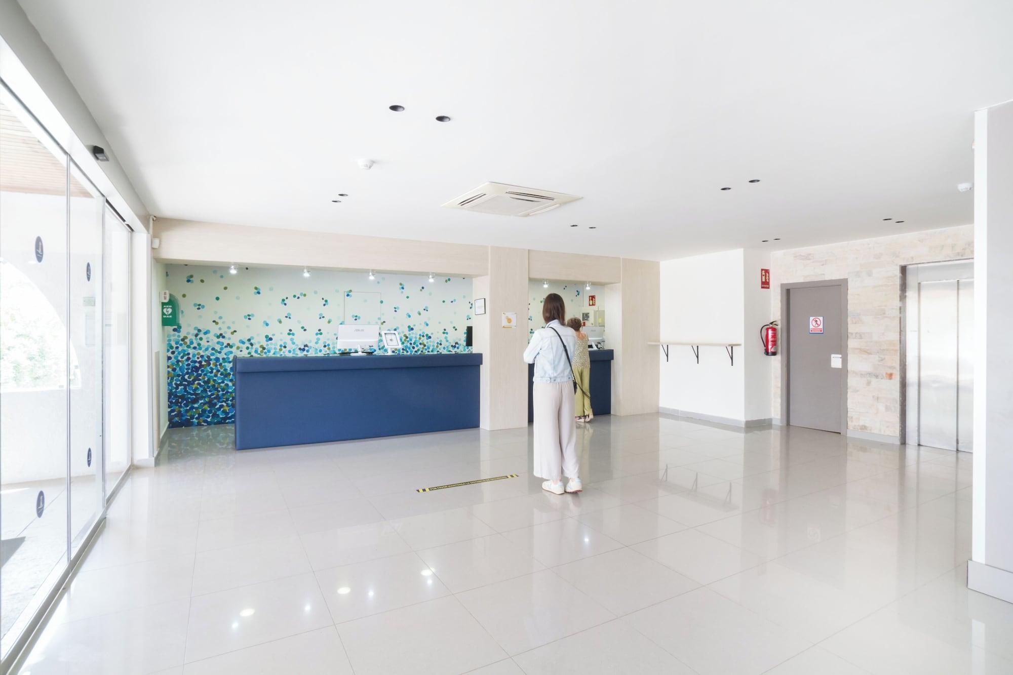 Vista Lobby Ibersol Playa Dorada