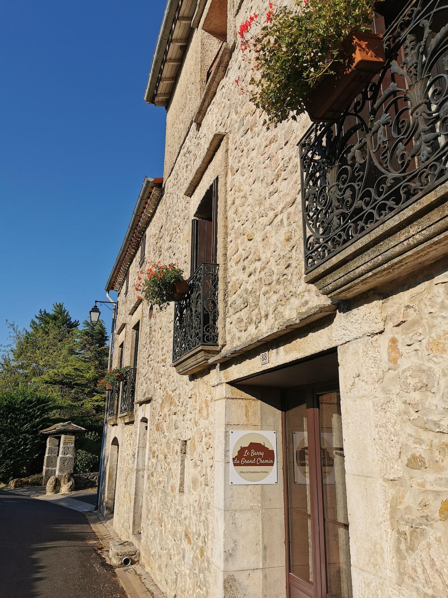 Vista Exterior Le Barry du Grand Chemin