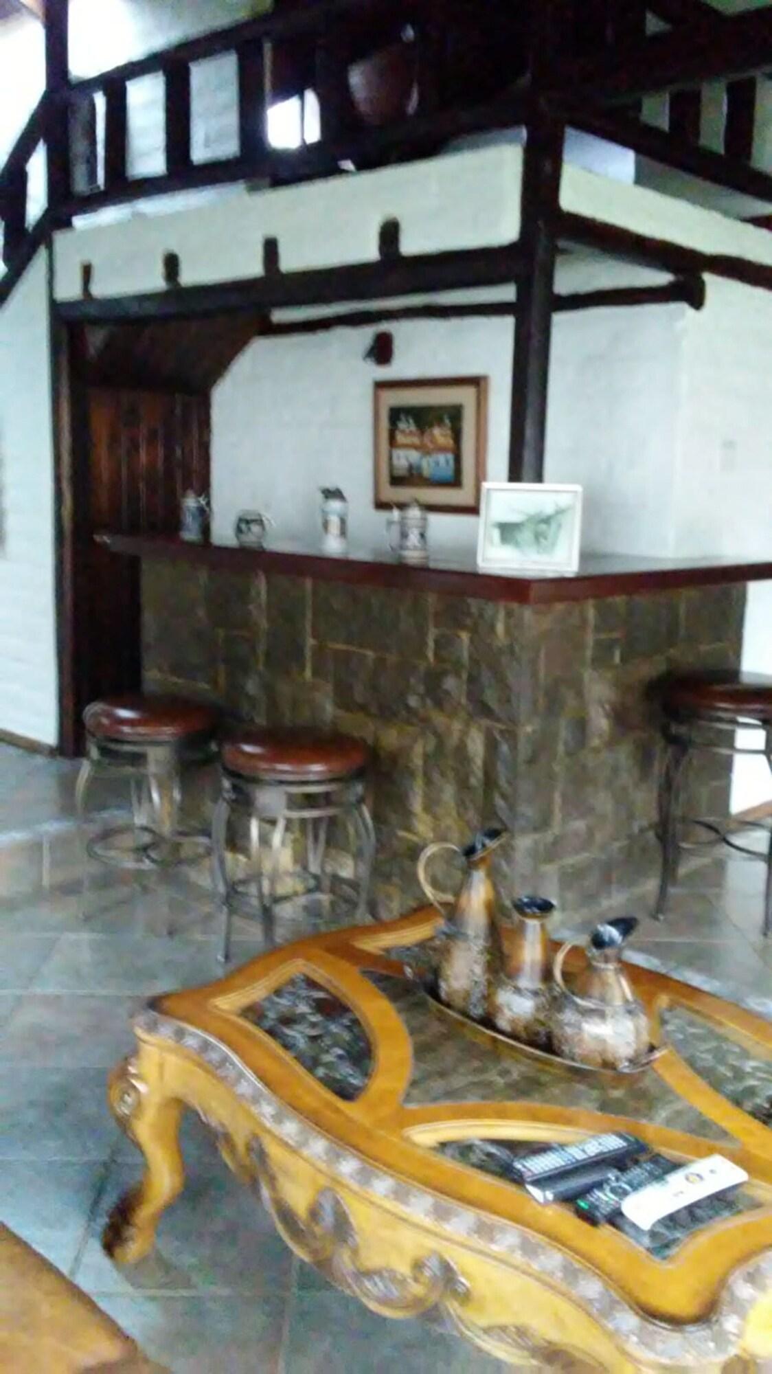 Instalaciones Recreativas The Bridge To Ecuador